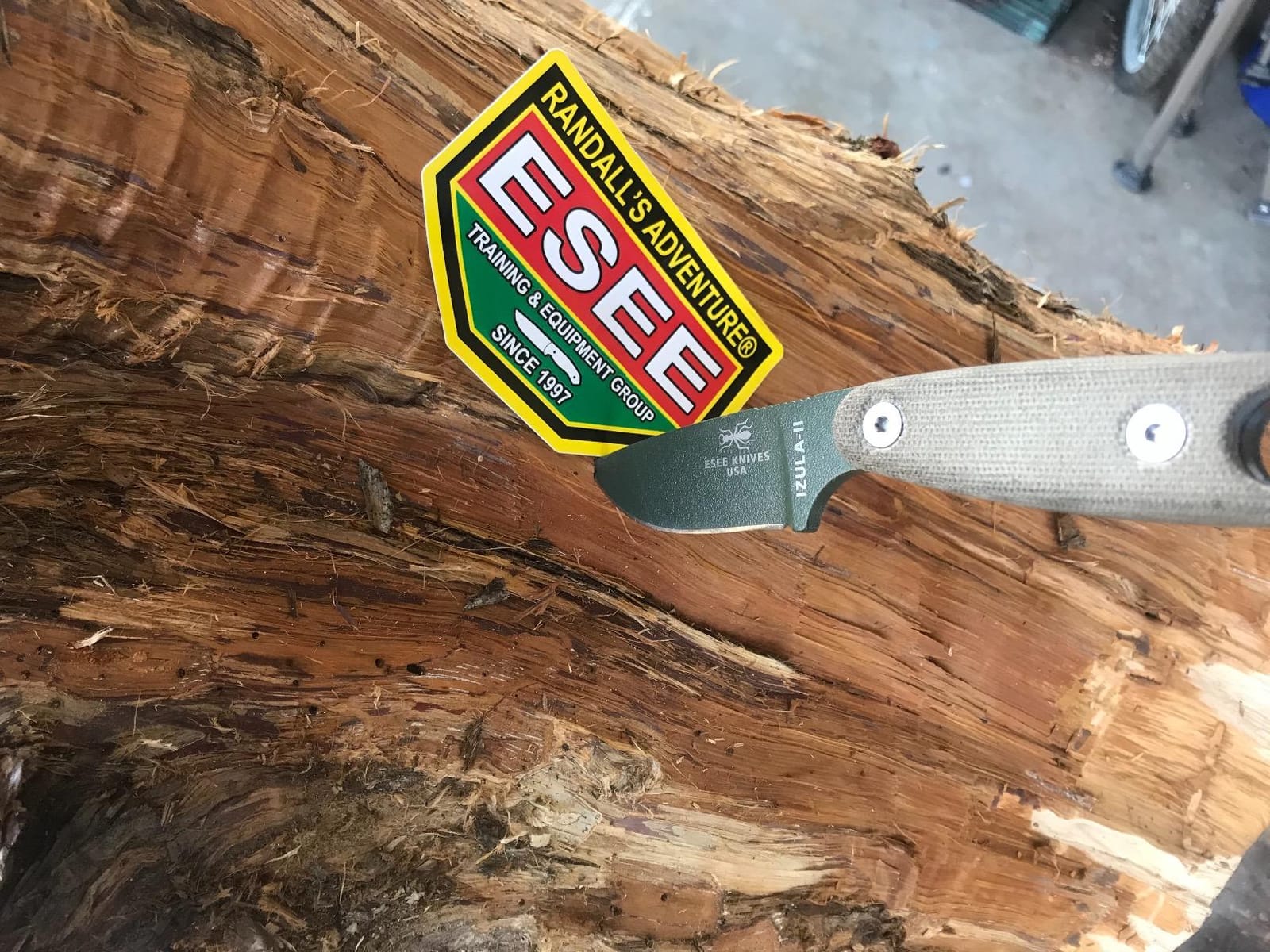 ESEE Izula-II Fixed Blade Knife, Survival Kit, Ambidextrous Sheath, Belt Clip, Made In USA (Desert Tan Blade/Black Sheath/Survival Kit) customer photo 1
