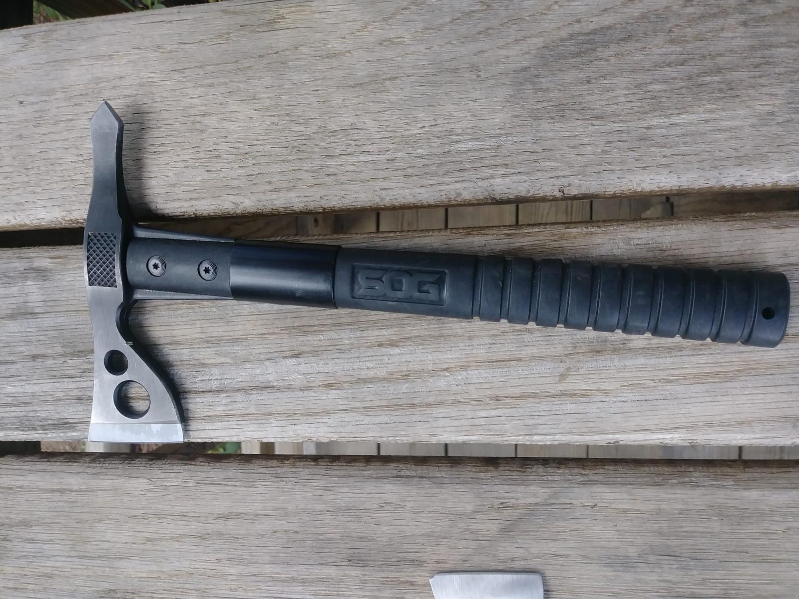 SOG FastHawk - Lighter, Faster, Agile Throwing Hatchet, Versatile Survival Tactical Axe for Competition Throwing and Camping (F06TN-CP) customer photo 1