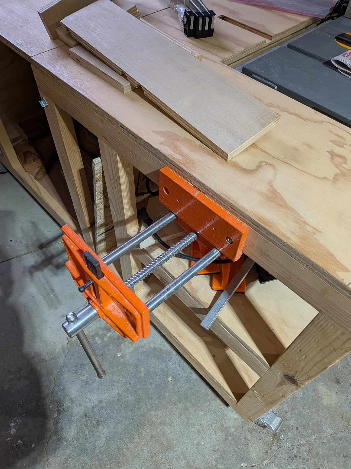 Pony Jorgensen 27091 Medium Duty Woodworker's Vise, Orange, Grey, 9-Inch By 7-Inch | 7