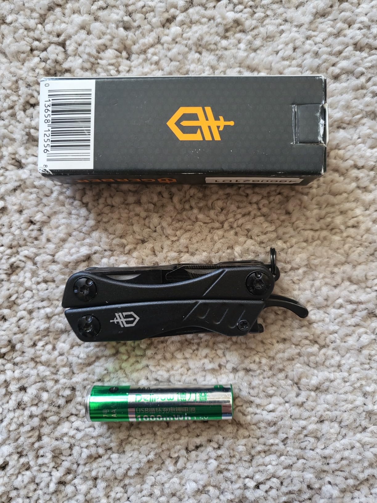 Gerber Gear Dime 12-in-1 Mini EDC Multitool - Needle Nose Pliers, Pocket Knife, Keychain, Bottle Opener - Gifts for Men, EDC Gear and Equipment - Black customer photo 1