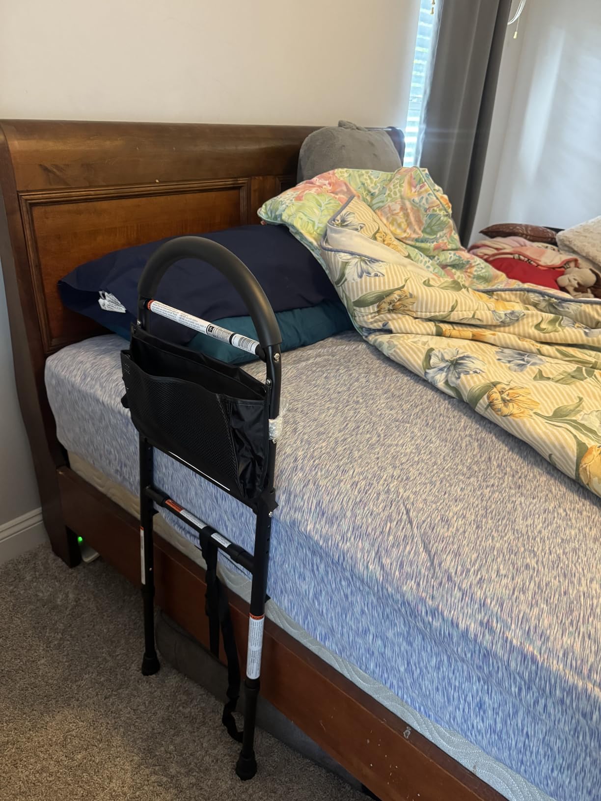 Medline Bed Assist Bar for Seniors with Nylon Bag for Storage customer photo 1