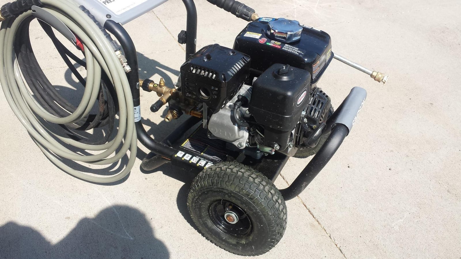 SIMPSON Cleaning PS3228 PowerShot 3300 PSI Gas Pressure Washer, 2.5 GPM, Honda GX200 Engine, 5 QC Nozzle Tips, 49-State customer photo 2