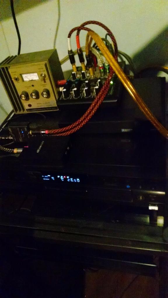 Mackie 802VLZ4 8-Channel Ultra Compact Mixer with High Quality Onyx Preamps customer photo 2