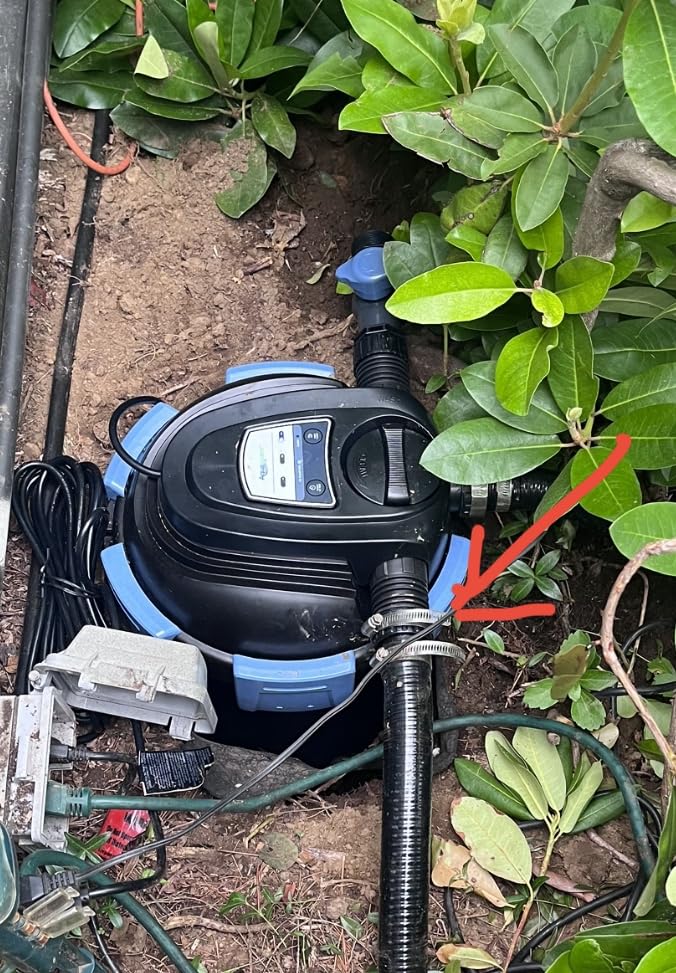 Aquascape 95053 UltraKlean 2000 Gallon Biological Pressure Filter with 14 Watt UV Clarifier Sterilizer for Pond Water Feature, 2,700 GPH Black customer photo 1