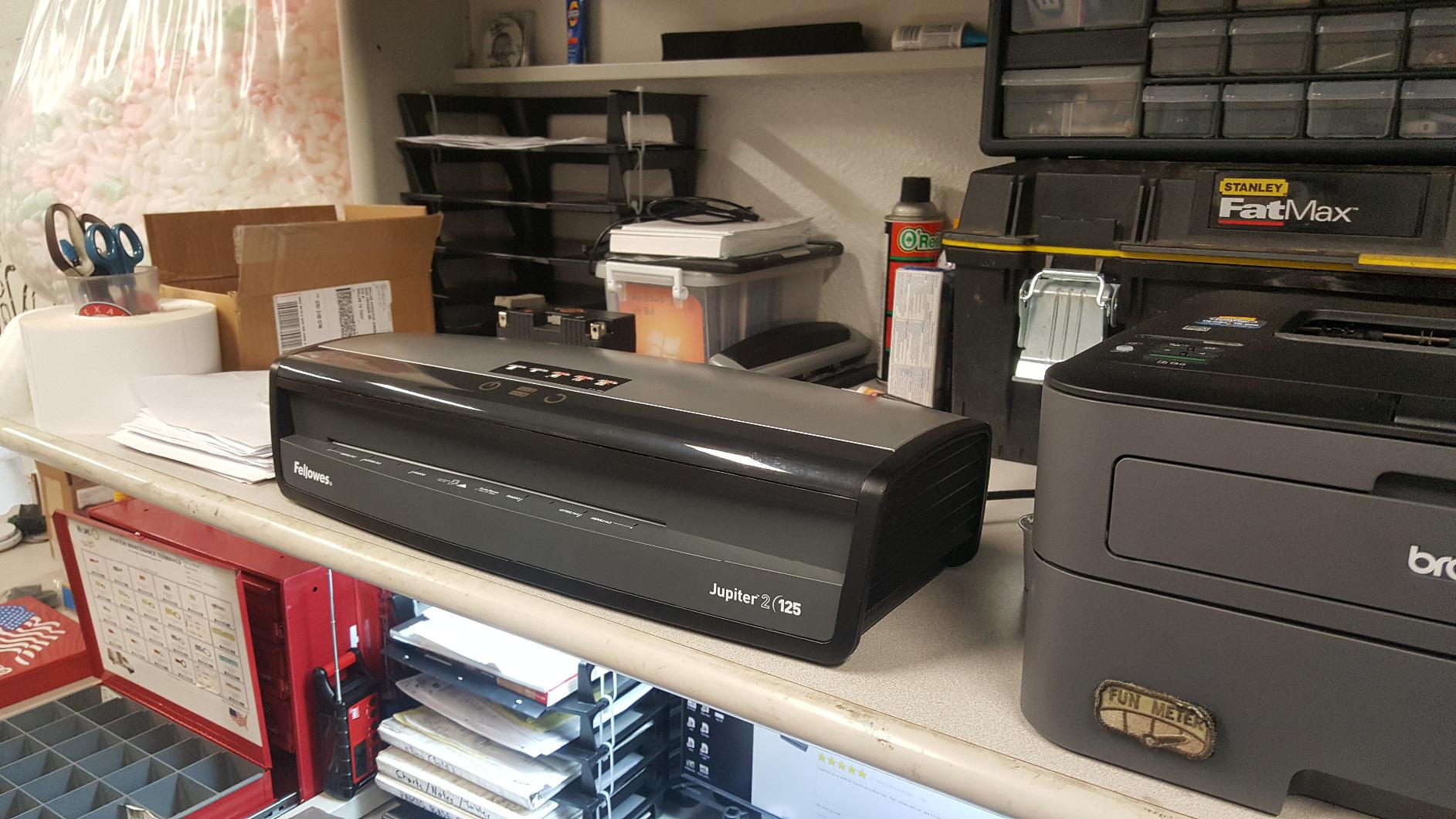 Fellowes Jupiter 2 125 Thermal Laminator, Teacher Must-Haves & Classroom Organization Machine, Rapid 60-Second Warm-Up, Includes 10 Pouches (5734101) customer photo 2