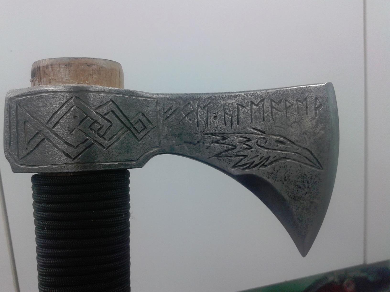 CRKT Woods Chogan T-Hawk Outdoor Survival Tomahawk: 1055 Carbon Steel Plain Edge Blade, Tennessee Hickory Handle, 2730 customer photo 2