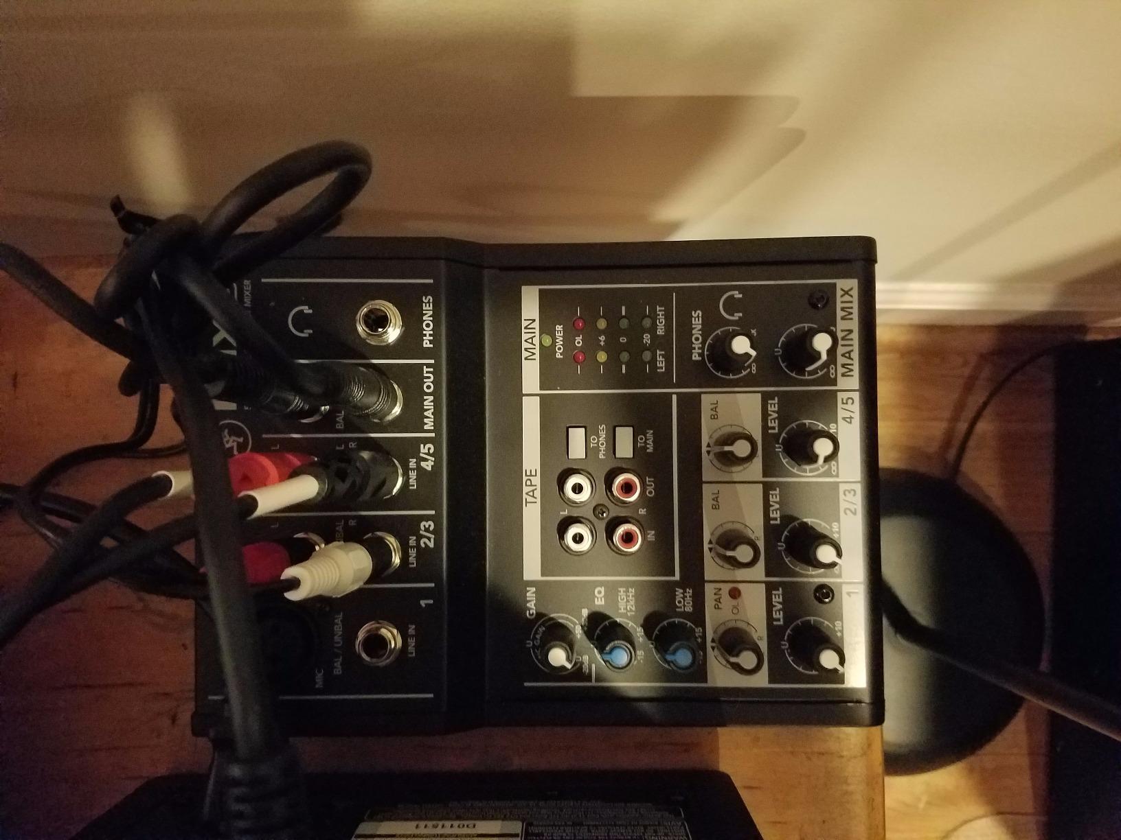 Mackie Mix5 5-Channel Compact Mixer customer photo 2