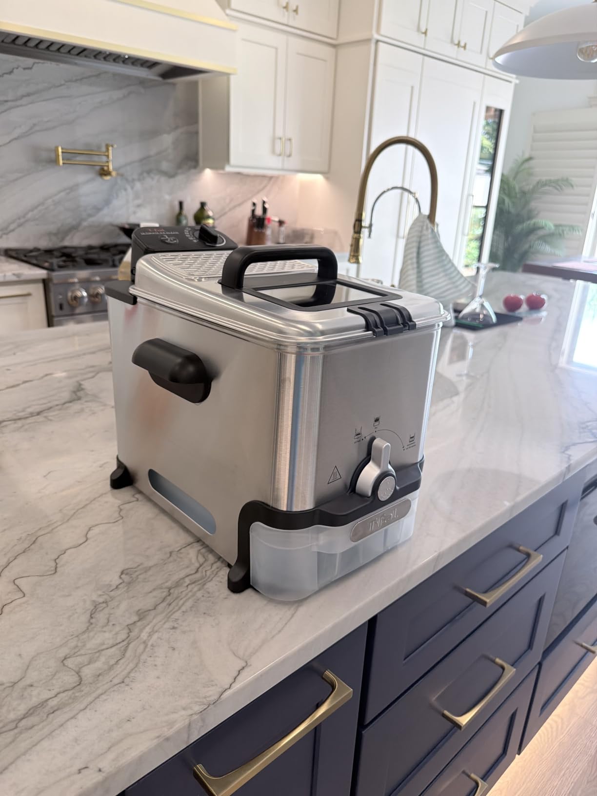 T-fal Deep Fryer with Basket, 3.5L, 1700W, Oil Filtration, Temp Control, Stainless steel exterior, 300-375 F temp range, Locking lid with viewing window, Countertop electric fryer customer photo 2