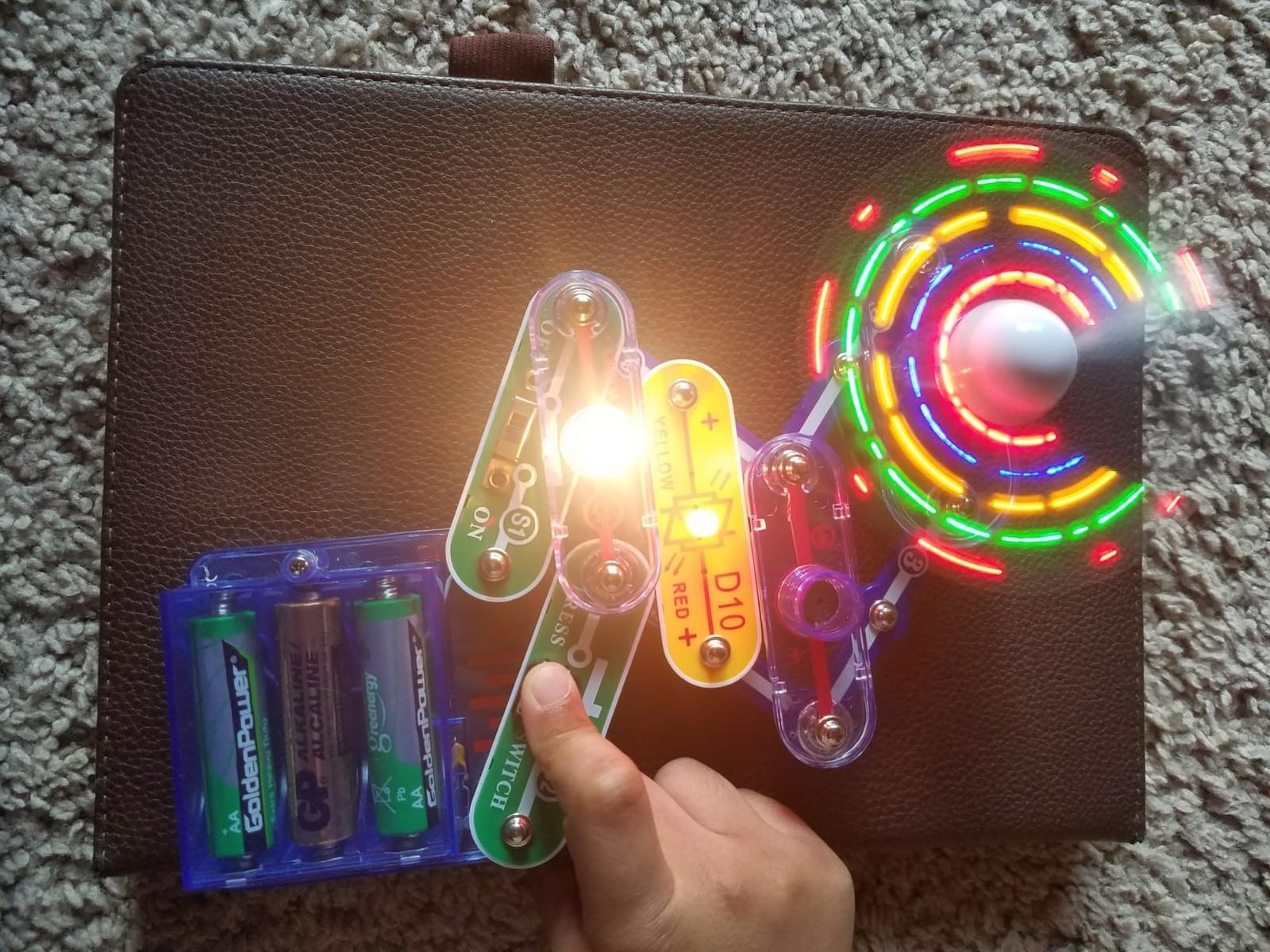 Snap Circuits Beginner, Electronics Exploration Kit, Stem Kit for Ages 5-9 (SCB-20) customer photo 2
