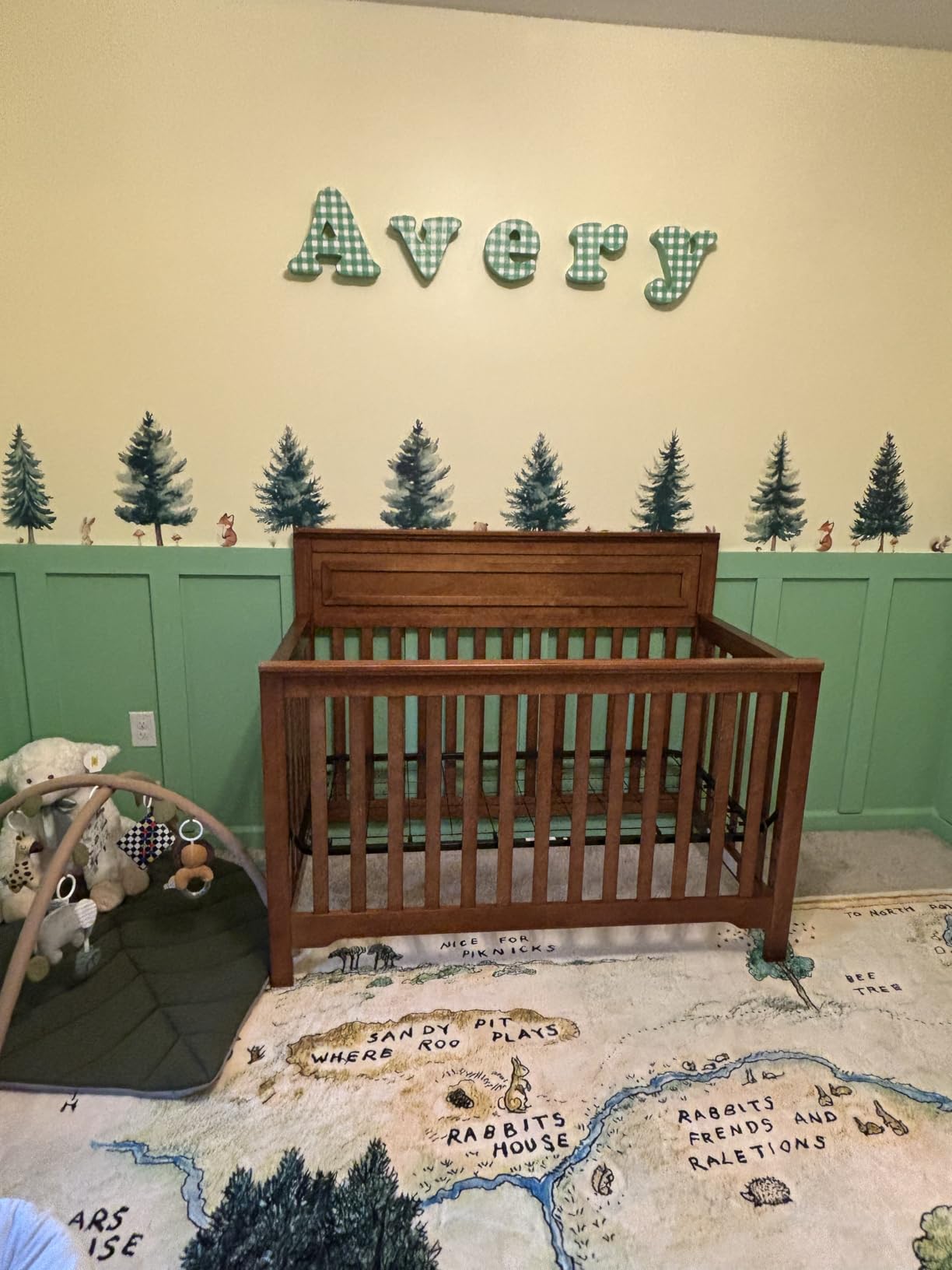 DaVinci Autumn 4-in-1 Convertible Baby Crib, Chestnut - GREENGUARD Certified customer photo 1