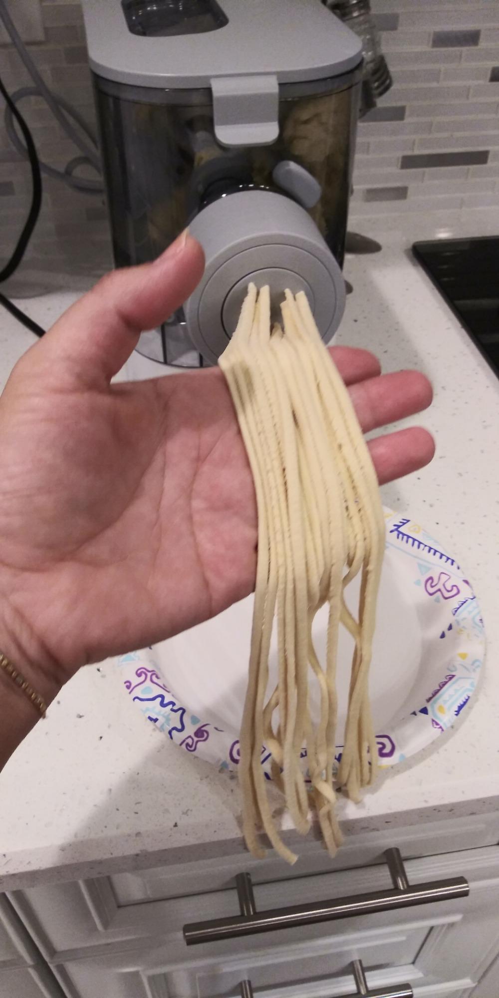 Philips Kitchen Appliances Compact Pasta and Noodle Maker, Viva Collection, Comes with 3 Default Classic Pasta Shaping Discs, Fully Automatic, Recipe Book, Small, White (HR2370/05) customer photo 2