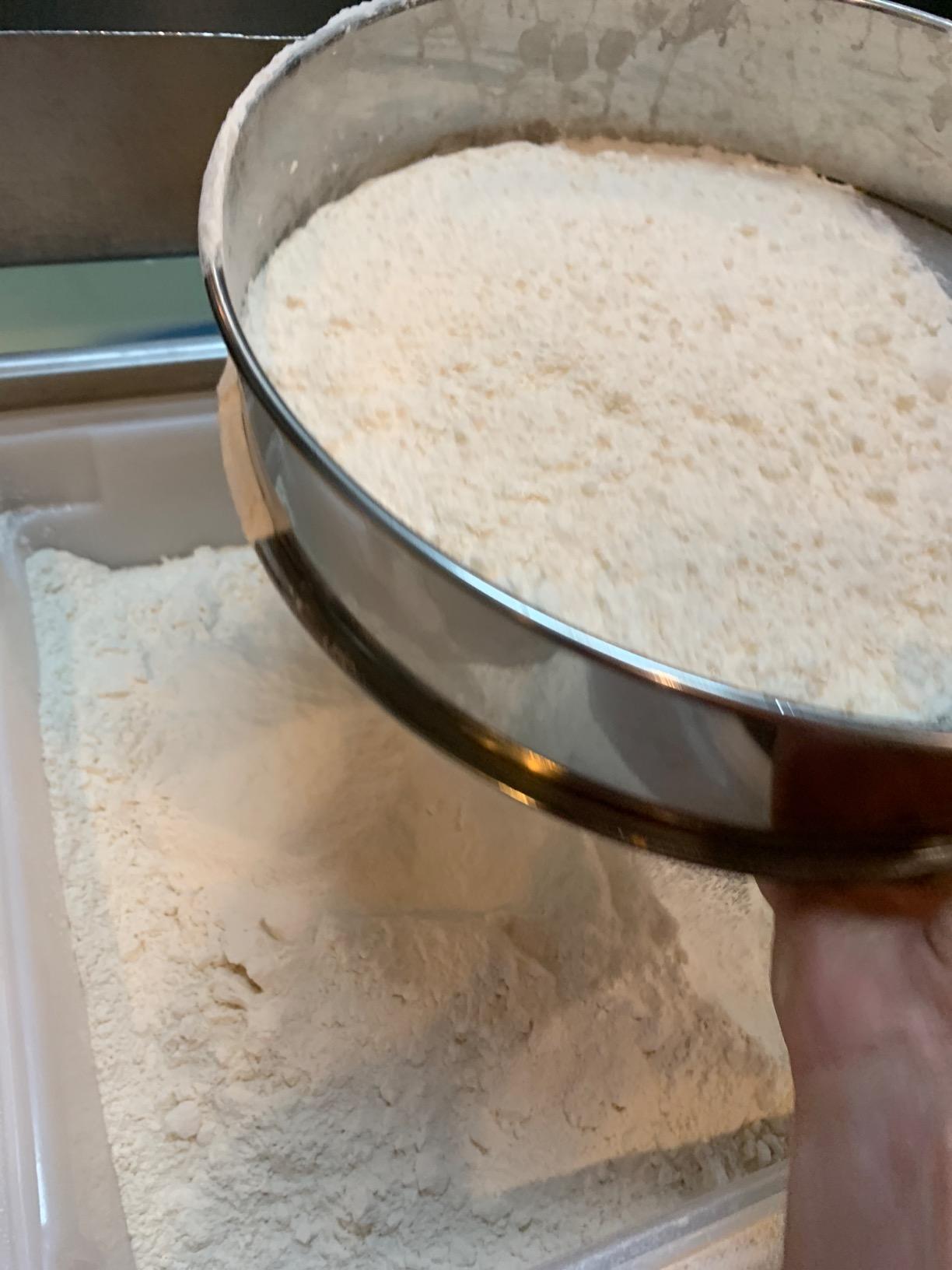 Vollum Stainless Steel Flour Sifter Fine Mesh Baking Sieve 12