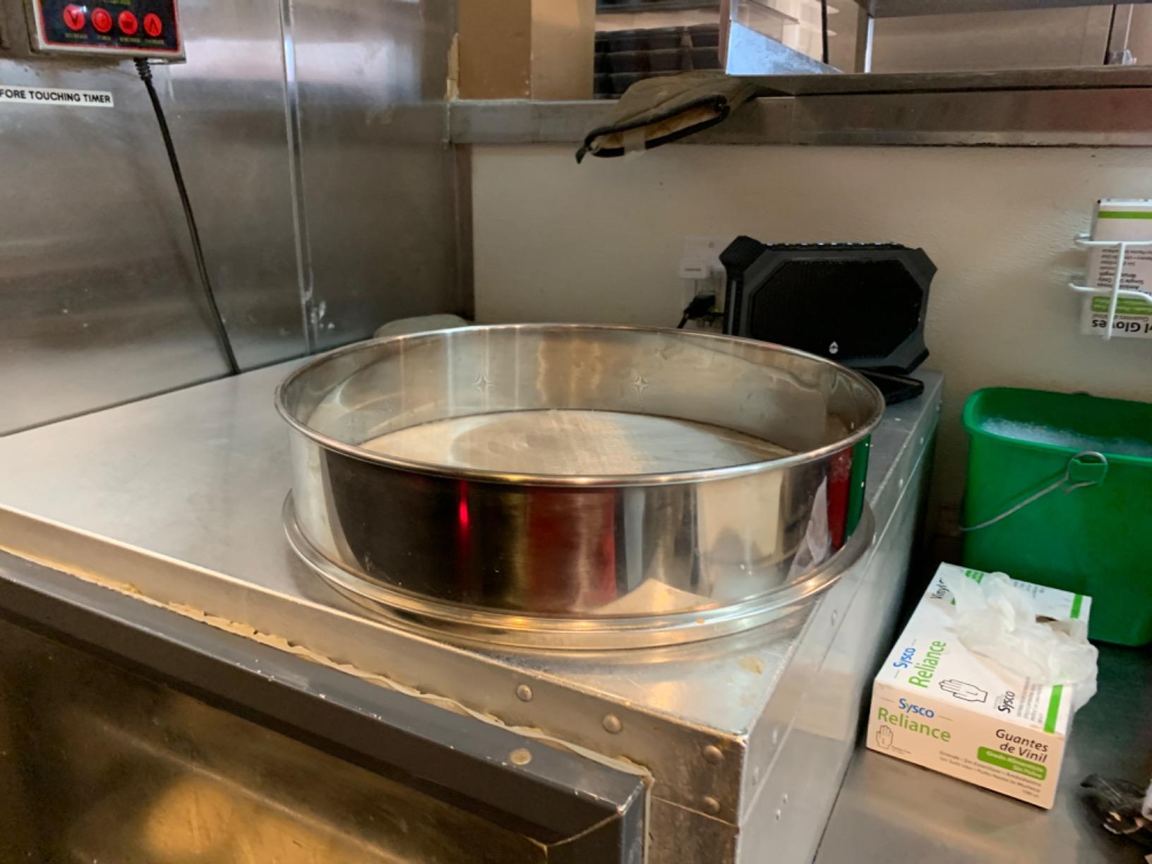 Vollum Stainless Steel Flour Sifter Fine Mesh Baking Sieve 12