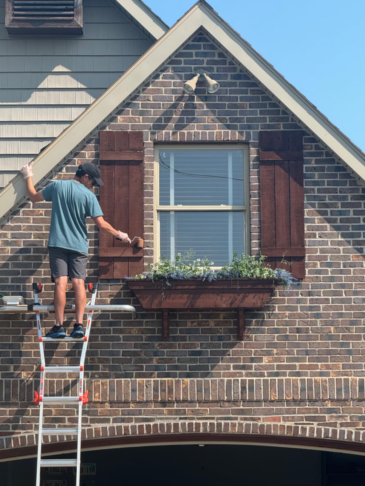Little Giant Ladders Velocity, 22-Ft Folding Multi-Position Ladder, Aluminum, 300 lb Load Capacity, Type 1A Extra Heavy Duty, 22-Ft Reach, with Ratchet Levelers and Wheels (15422-801) customer photo 2
