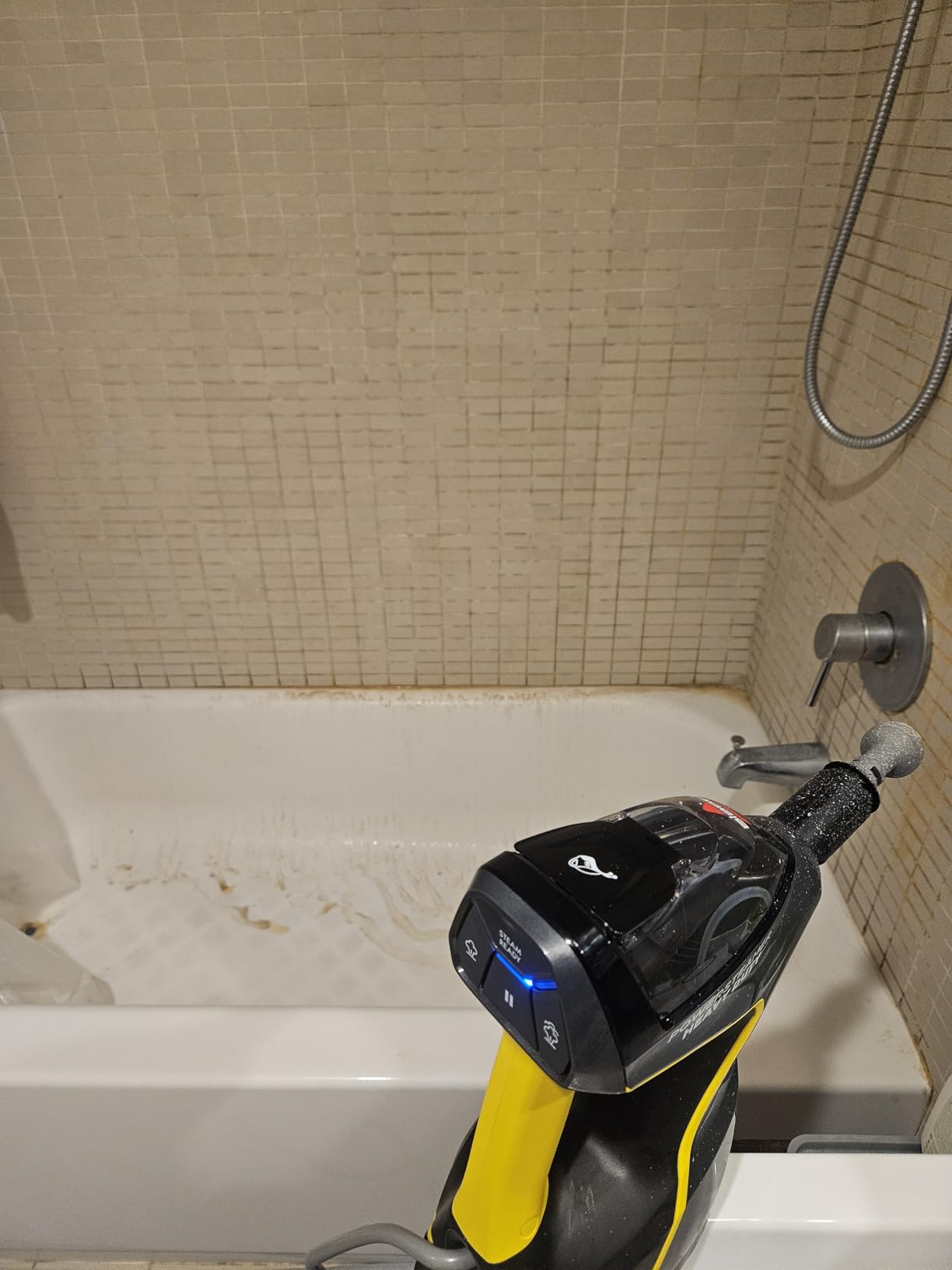 BISSELL PowerFresh Slim 3-in-1 Steam Mop & Handheld Steamer, Extension Wand, On-Board Tool Kit, Multi-Surface Cleaner for Sealed Hard Floors 2075A customer photo 2