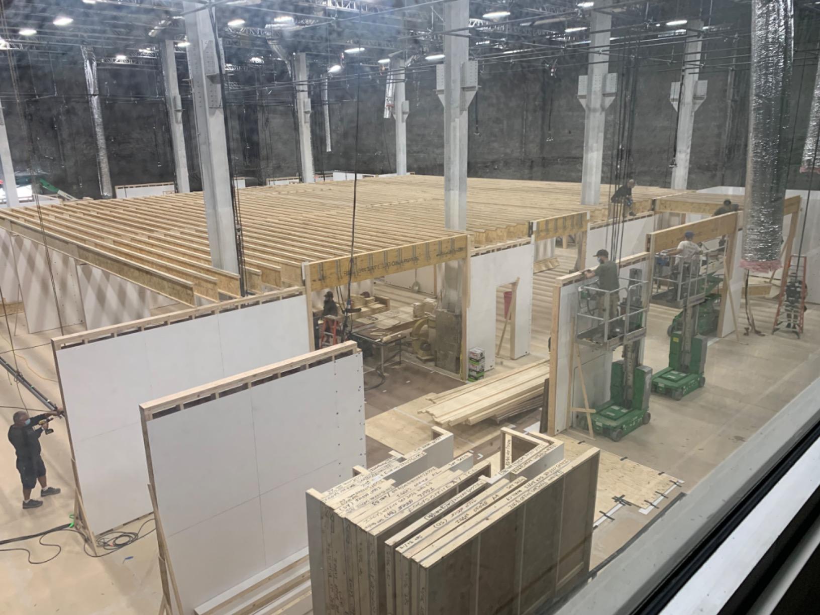 Johnson Level & Tool 99-028K Electronic Self-Leveling Dual Slope Horizontal/Vertical Rotary Laser System customer photo 2