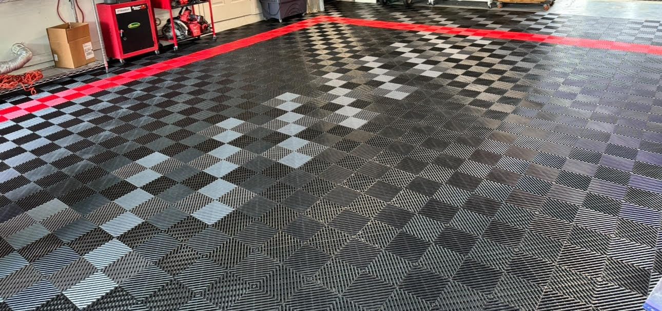 Big Floors RaceDeck Garage Floor Tiles, Interlocking Garage Flooring, Free-Flow Self-Draining Non-Slip Heavy-Duty Copolymer, Easy Install (Black, 48 Pack of 12 x 12