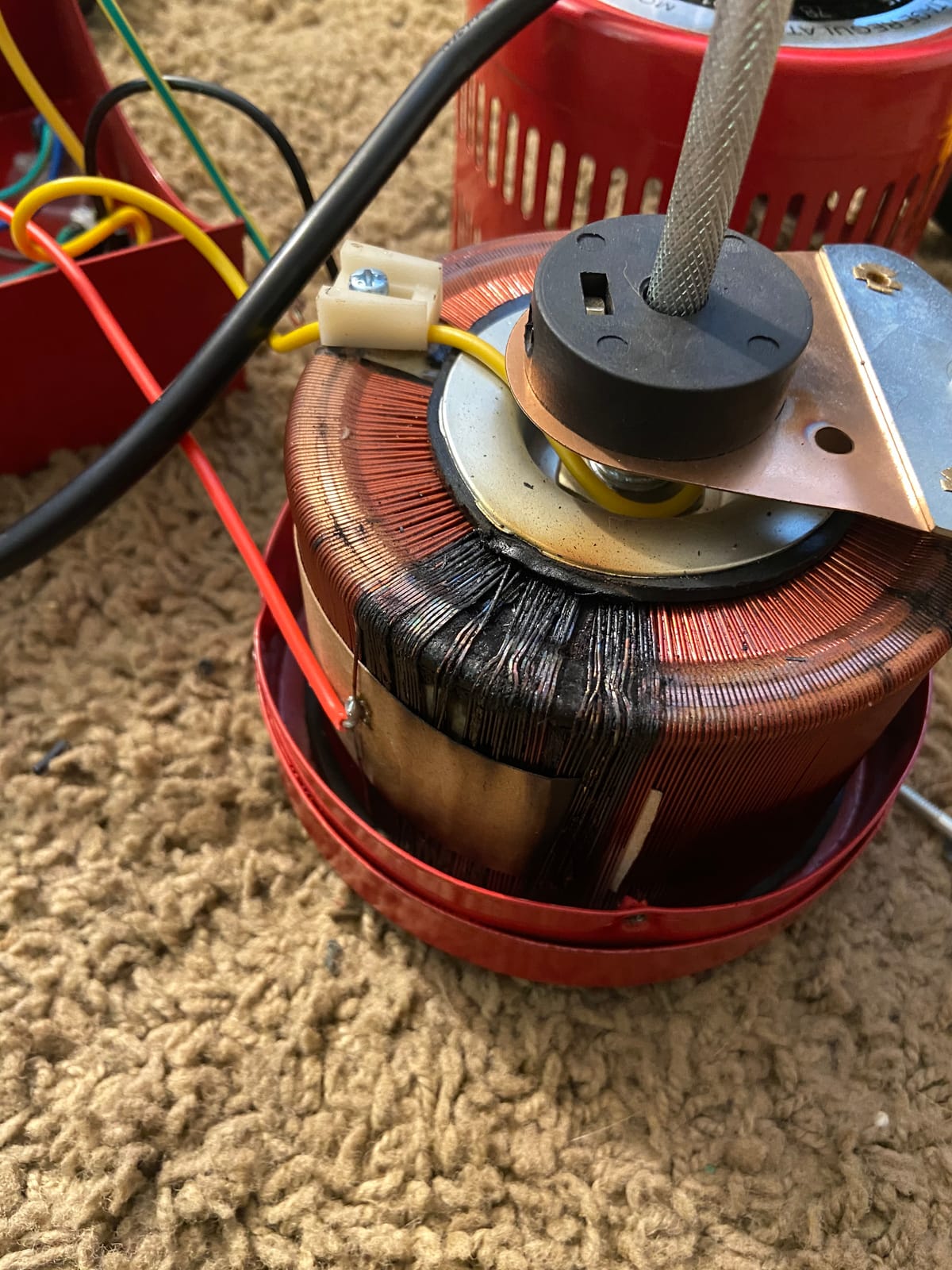 YaeCCC Variac, 500VA Variable Voltage Transformer,AC Auto Transformer customer photo 1