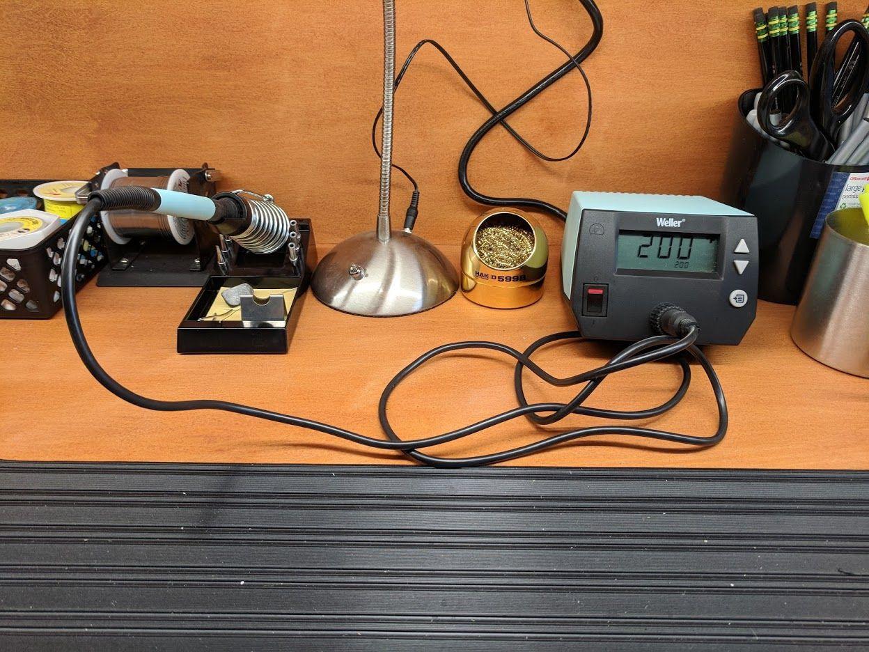 Weller 70 Watt Digital Soldering Station | WE1010NA | Ergonomic handle, ESD safe station, iron and heat-resistant silicon cable, Password-protected to preserve settings customer photo 1