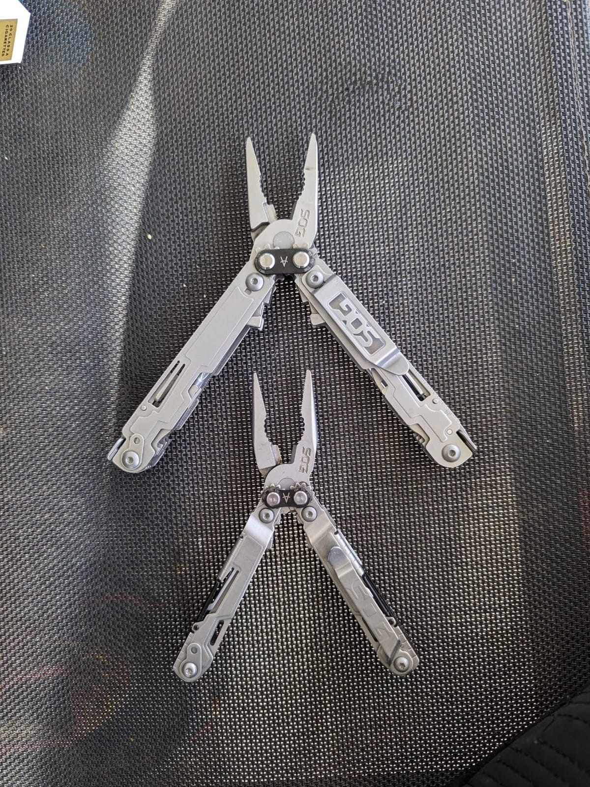SOG PowerPint Mini Compact Stainless Steel Multi-Tool |18 Lightweight Specialty Tools & SOG Multitool Pliers Pocket Knife, Stone Wash | 18 Locking Tools, Compound-Leverage Needle-Nose Pliers, Magnetic 1/4 Hex Bit Driver, 5 Length, 4.2 Oz, Stonewash Finish customer photo 2
