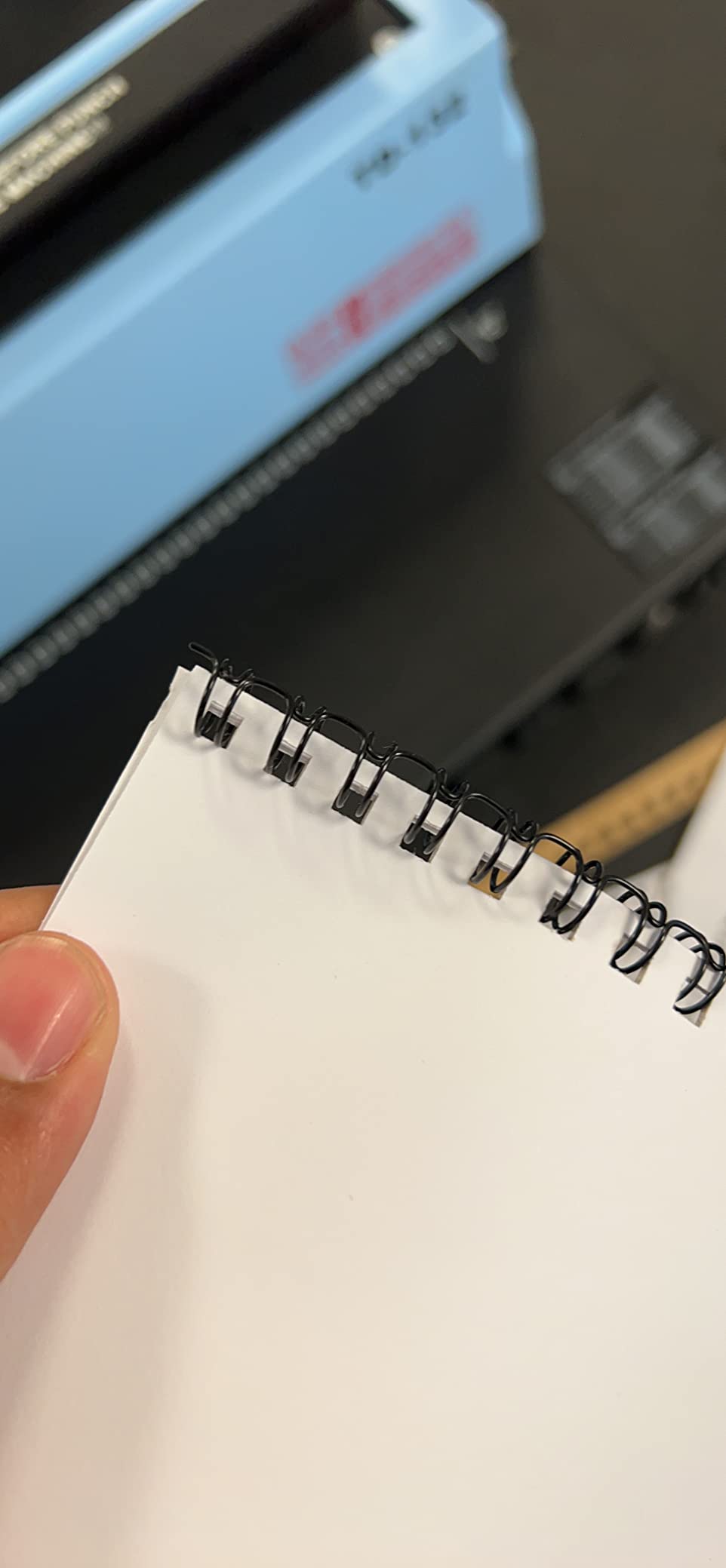 RAYSON TD-132 3:1 Wire Binding Machine, 12-Sheet Punch, 120-Sheet Capacity | 32-hole Letter-size punching with 2.5, 3.5, and 4.5 mm margins; binding capacity varies by margin and paper thickness. customer photo 2