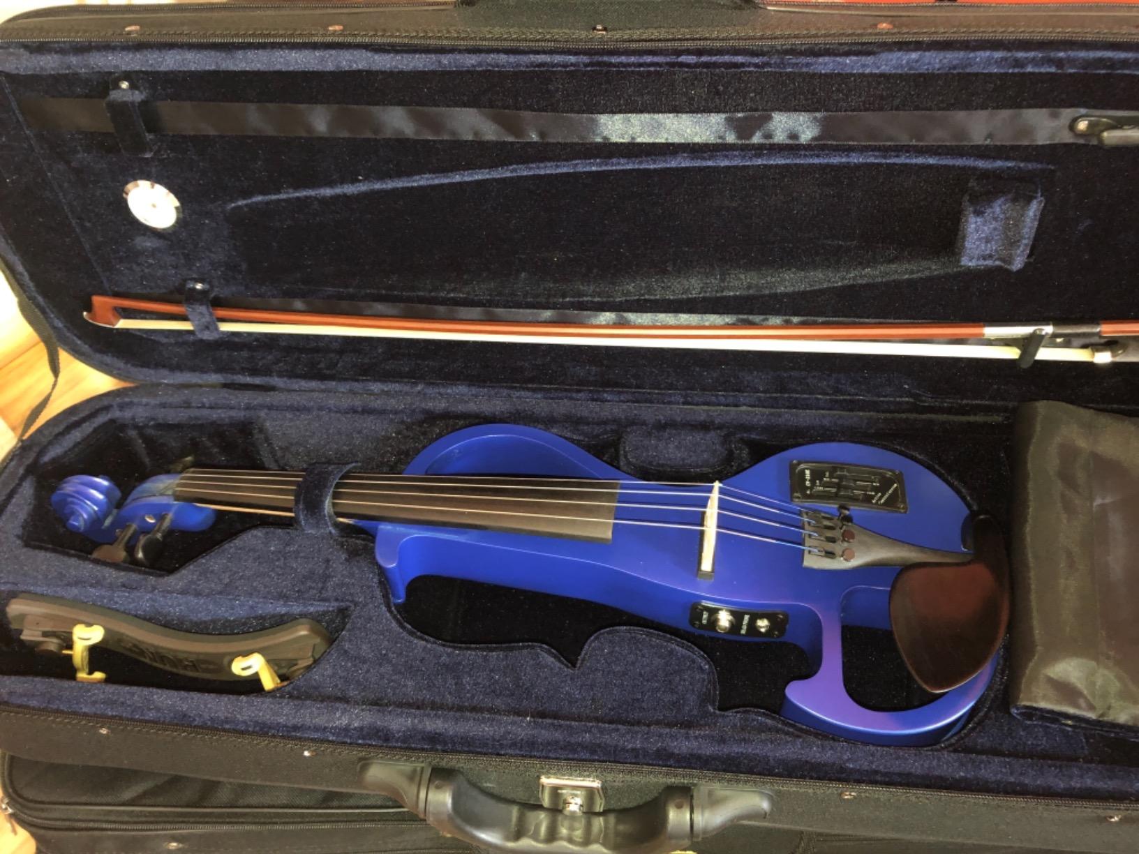 Electric Violin Bunnel Edge Outfit 4/4 Full Size (BLACK) - With Carrying Case and Accessories - Headphone Jack - Piezo Ceramic Pick-up - from Kennedy Violins customer photo 1