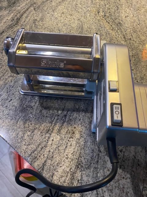 Shule Electric Pasta Maker with Motor, Hand Crank and Ravioli Roller | Two Operating Modes, Seven Dough Settings, Noodle Cutting and Filled-Pasta Preparation customer photo 1