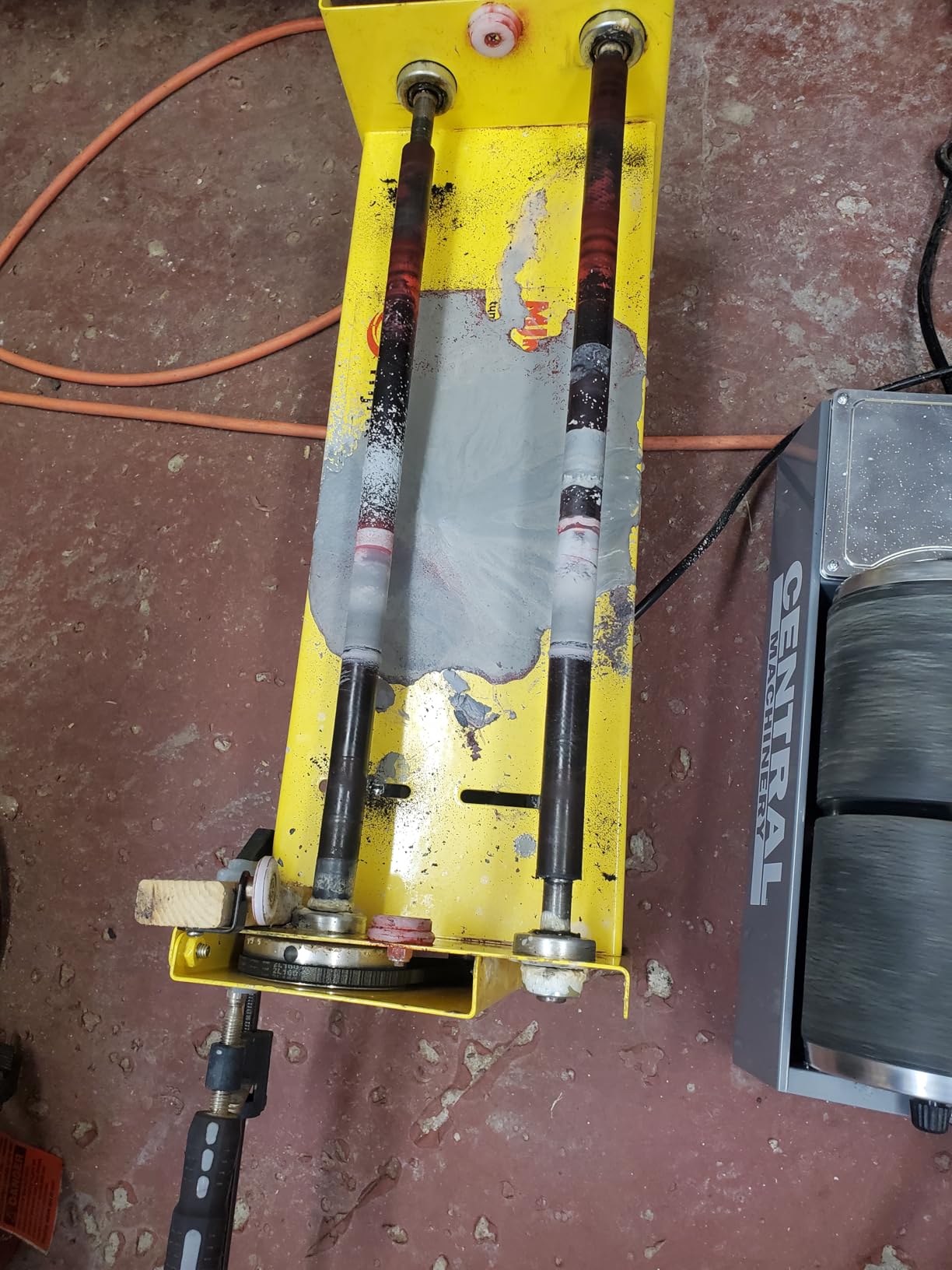 Dual Barrel Rock Tumbler Kit 20lb Capacity, Heavy Duty Rock Polisher Machine with Grit, Professional Stone Polishing Kit for Adults, 2 Barrel Tumbler, Steel Frame, Quiet Motor customer photo 1