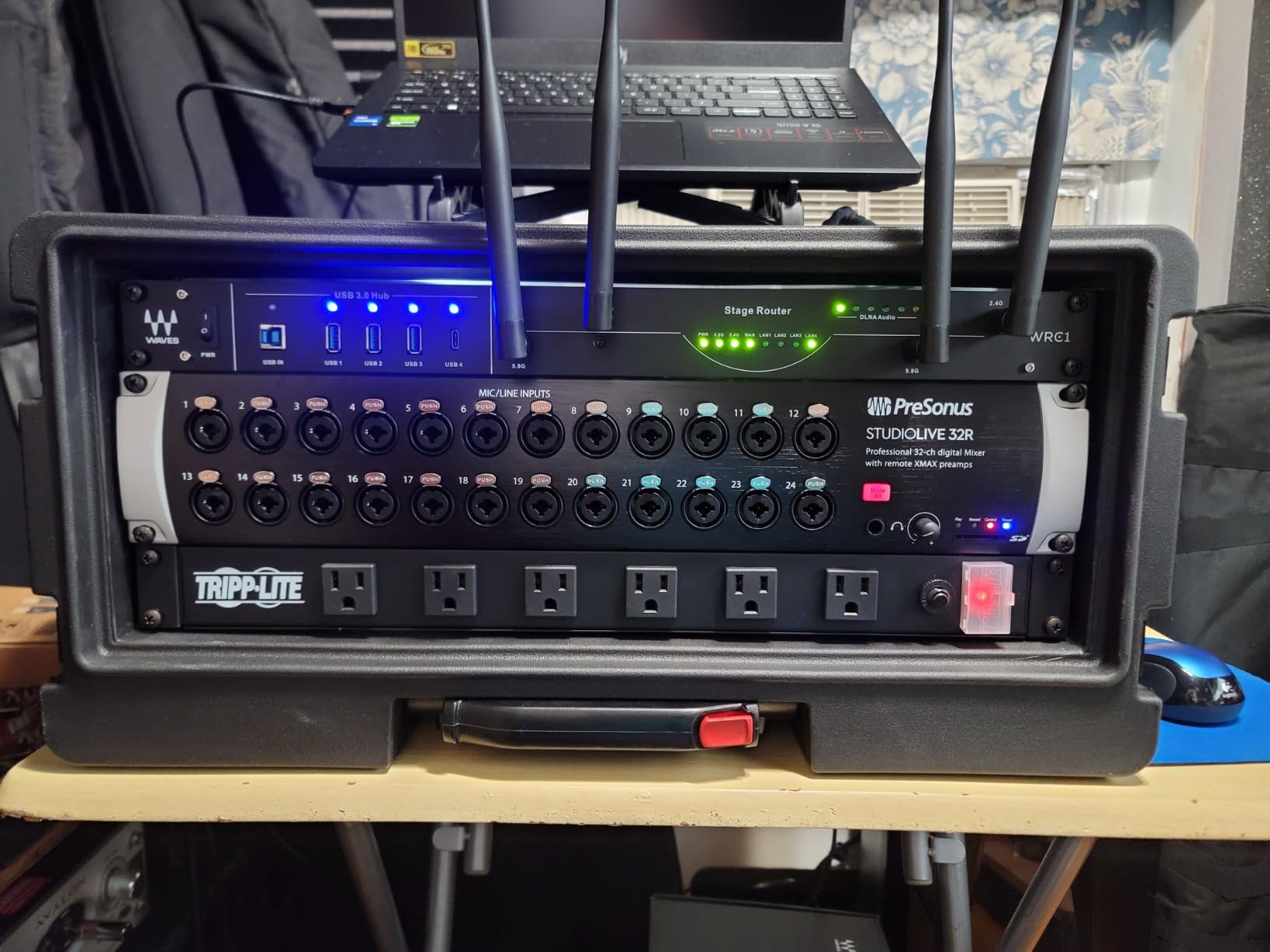 SKB 6U Roto Rolling Rack (1SKB-R6UW) customer photo 1