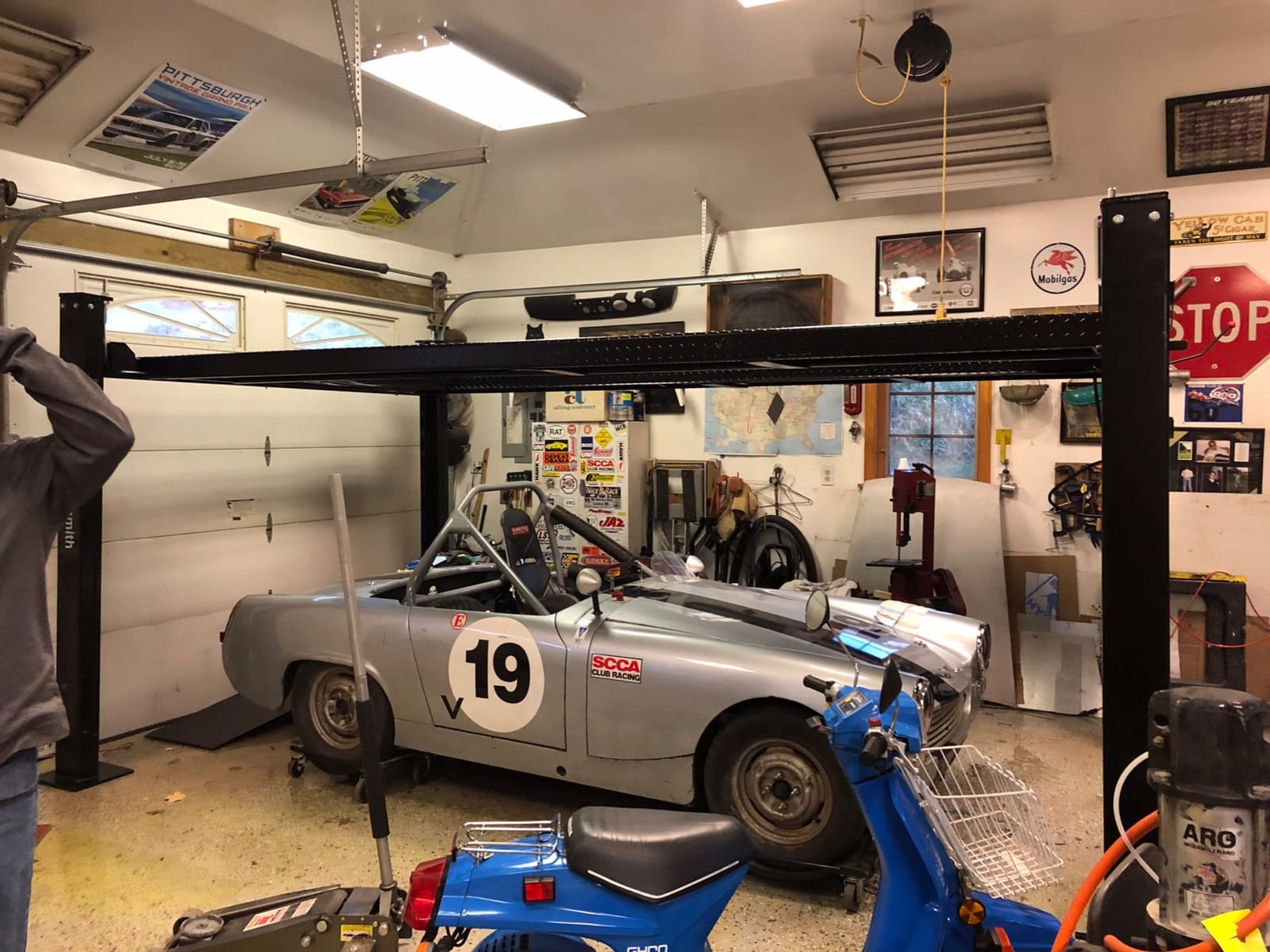 Four Post Lift car Lift Storage Service 8000 lb Pro 8000/1 Year Full Warranty customer photo 1