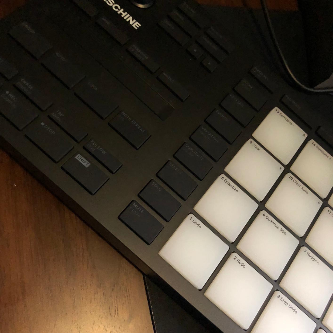Native Instruments Maschine Mikro Mk3 Drum Controller, 25707 customer photo 2