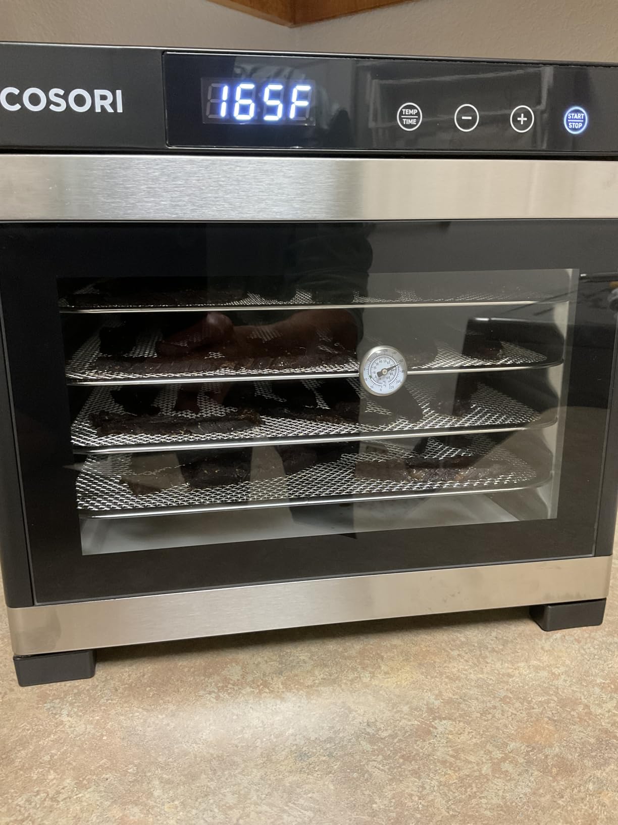 Cosori Food Dehydrator, 6 Stainless Steel Trays with 6.5 ft² Drying Space | Extra Large, 95-165°F Precision Control, 600W Faster Drying, Horizontal Airflow, Quiet Operation under 48 dB, 48H Timer customer photo 1