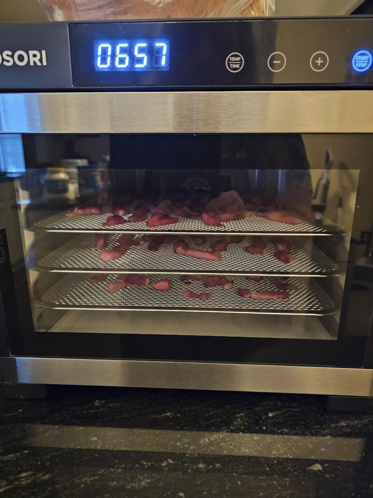 Cosori Food Dehydrator, 6 Stainless Steel Trays with 6.5 ft² Drying Space | Extra Large, 95-165°F Precision Control, 600W Faster Drying, Horizontal Airflow, Quiet Operation under 48 dB, 48H Timer customer photo 2