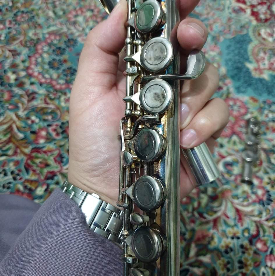 EASTROCK Open Hole Flutes C 16 Keys Silver Plated Flute Instrument for Beginner Kids Student with Carrying Case,Stand,Cleaning kit,Gloves,Tuning Rod(Open/Closed Hole,Silver Plated) customer photo 1