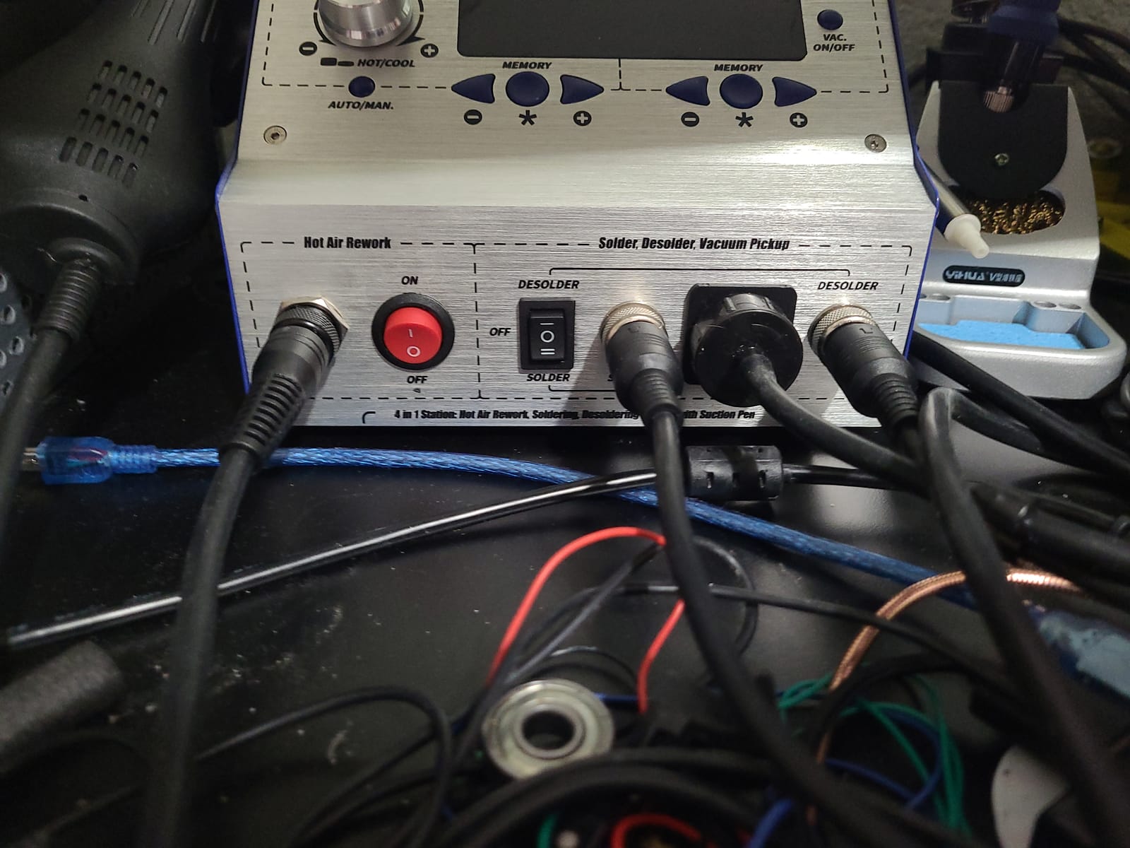 YIHUA 948-II 4 in 1 Hot Air Rework Soldering Iron and Desoldering Suction Tin Gun Station with Suction Pick Up Pen °F /°C customer photo 1