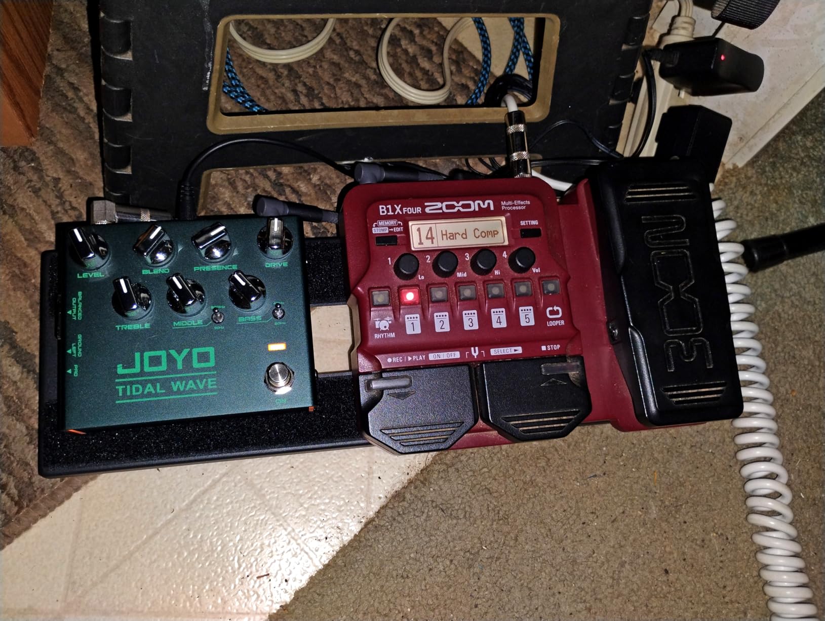 GOKKO Small Guitar Pedal Board 15.7