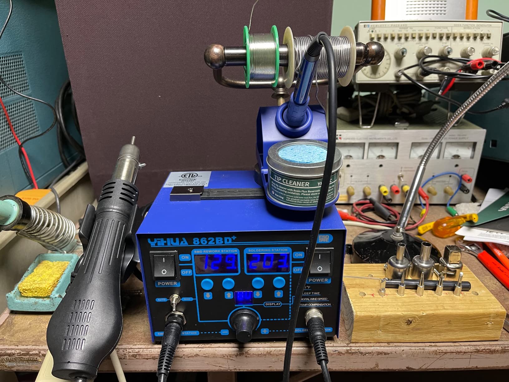 YIHUA 862BD+ SMD ESD Safe 2 in 1 Soldering Iron Hot Air Rework Station °F /°C with Multiple Functions customer photo 1