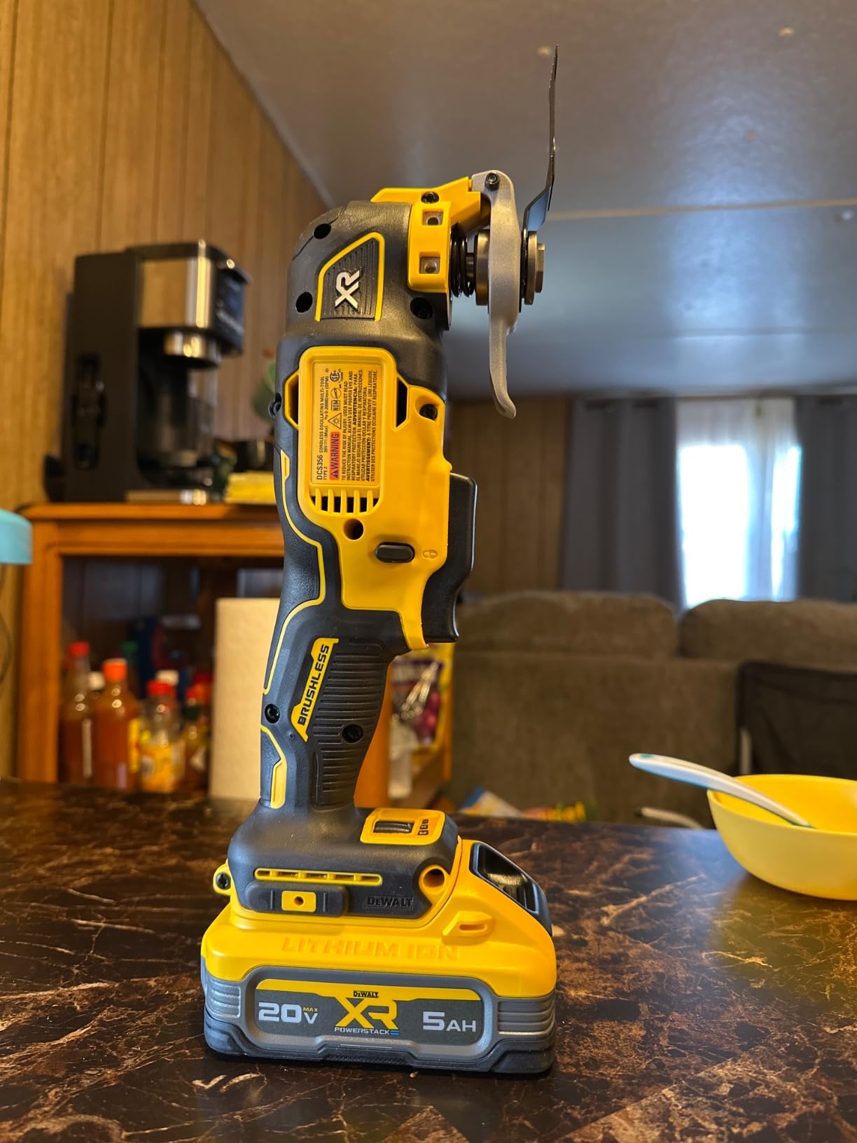 DEWALT 20V MAX XR Oscillating Multi-Tool Cordless, Variable Speed Brushless Motor Multitool with LED Light, Extended Runtime, Includes Two Wood Cutting Blades, Tool Only (DCS356B) customer photo 2