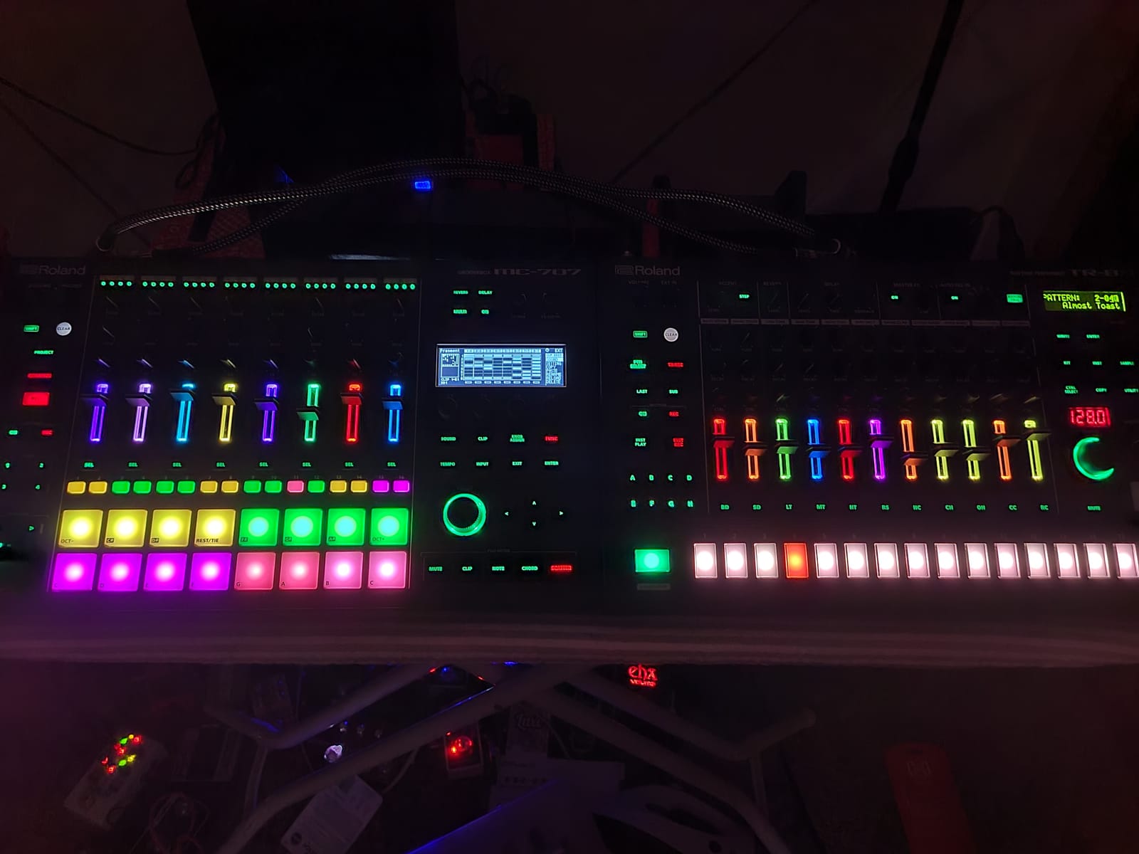 Roland MC-101 Groovebox Compact Music Production Workstation customer photo 1