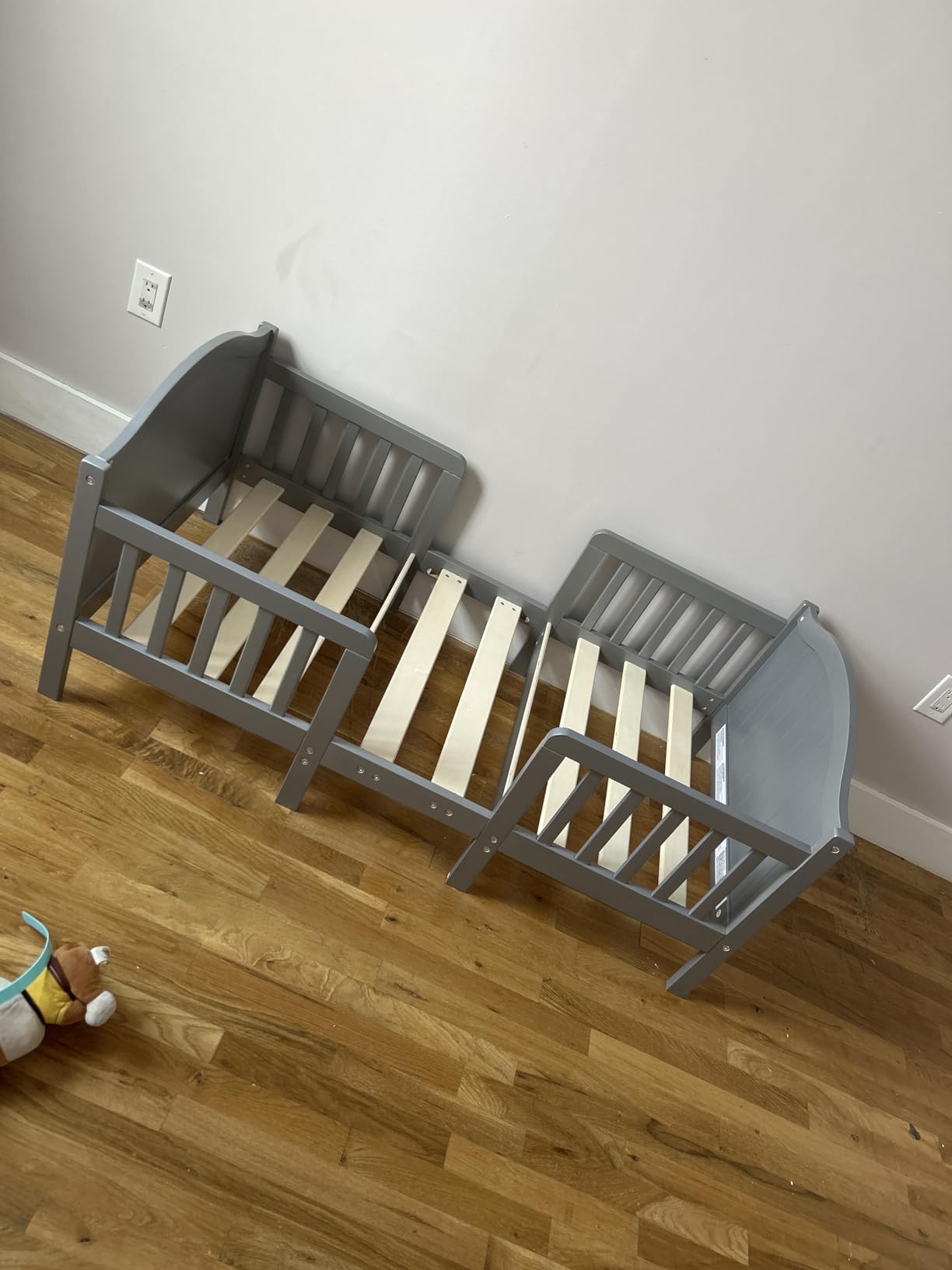 Dream On Me Portland 3-in-1 Convertible Toddler Bed, Converts to 2 Chairs & Table, Low Floor Design with 4 Safety Guard Rails, Baby Safety Alliance & Greenguard Gold Certified - White customer photo 2