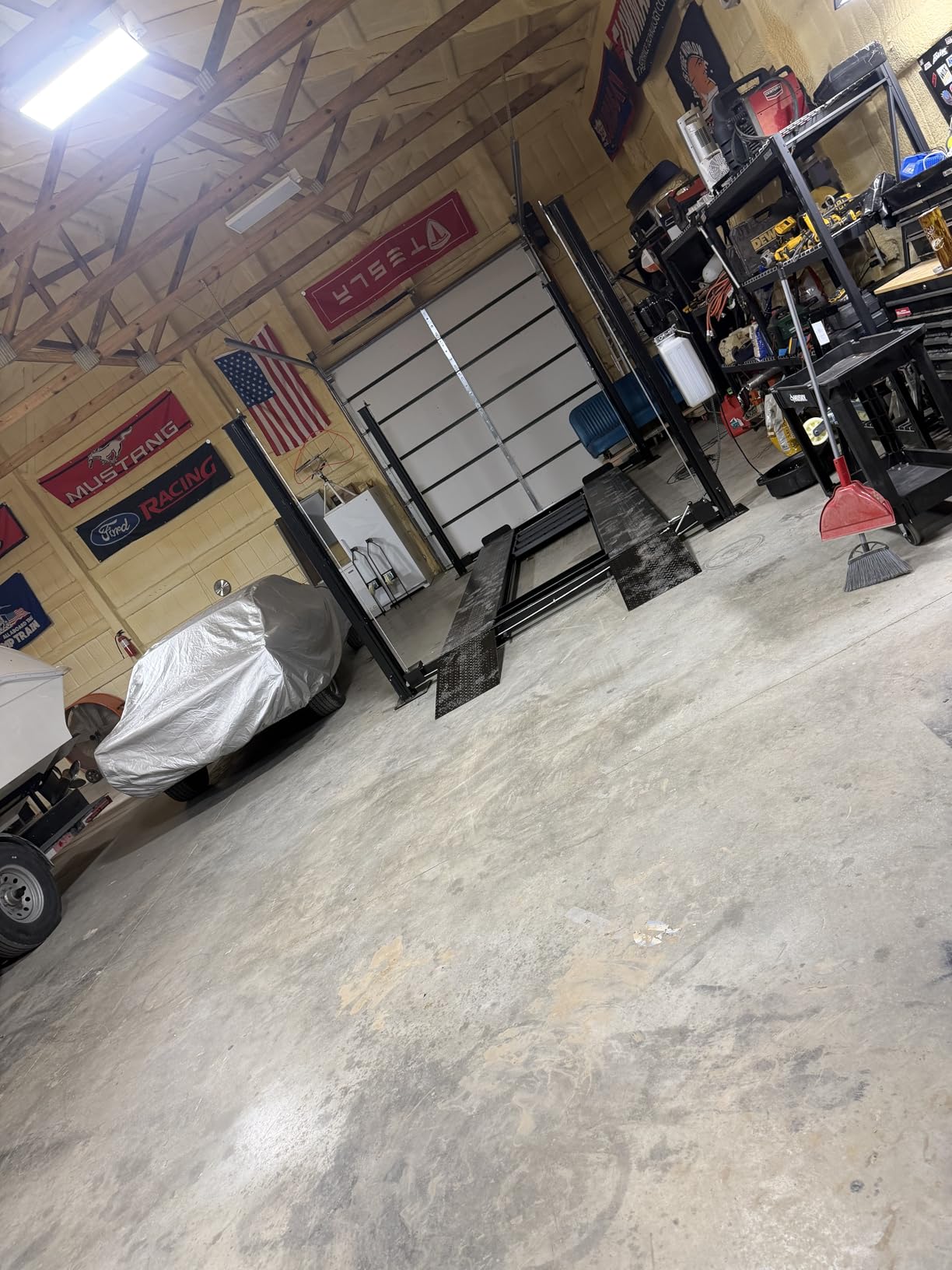 APlusLift HW-8S 8000LB 4-Post Storage Service Car Lift 3 Year Warranty | CE Certified 12000LB Static Load Test. Removable Aluminum Ramp. High Efficient Motor Low Current. Powercord & Plug included customer photo 1