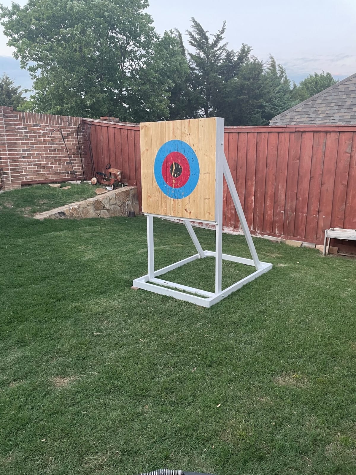 Smith & Wesson Bullseye Throwing Products with Full Tang Stainless Steel Design and Protective Nylon Sheaths for Recreation and Competition customer photo 1