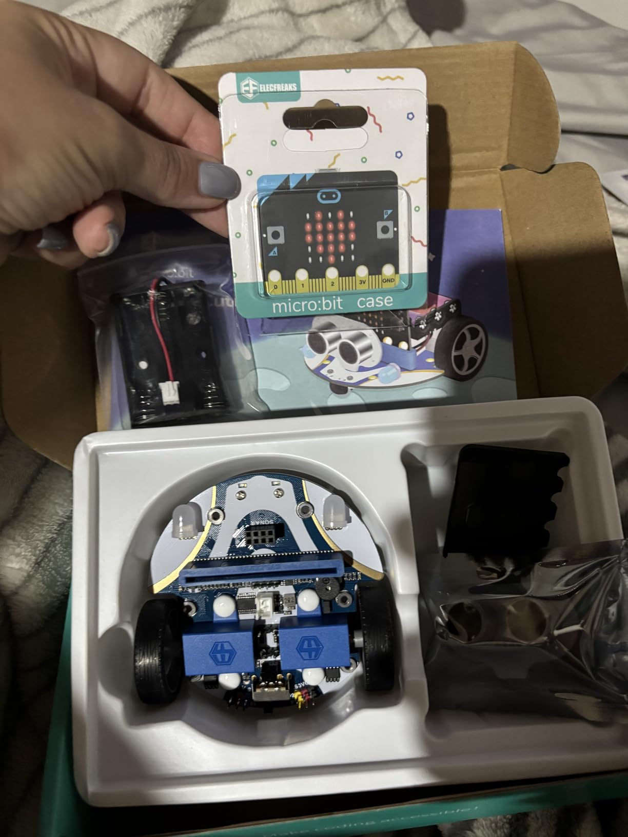 ELECFREAKS microbit Mini Cutebot Kit Compatible with BBC Micro:bit V2 and V1, DIY Programmable Robot Car Kit, STEM Educational Project, Graphical Makecode Coding Car(Without Micro:bit and AAA Battery) customer photo 2