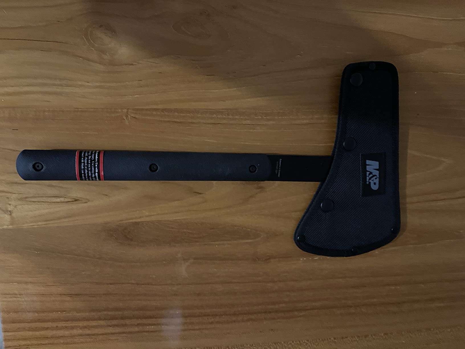 Smith & Wesson M&P Extraction & Evasion 16in S.S. Full Tang Tactical Axe with a Spearpoint Spine, Rubberized Handle and Sheath for Outdoor, Survival and EDC customer photo 2
