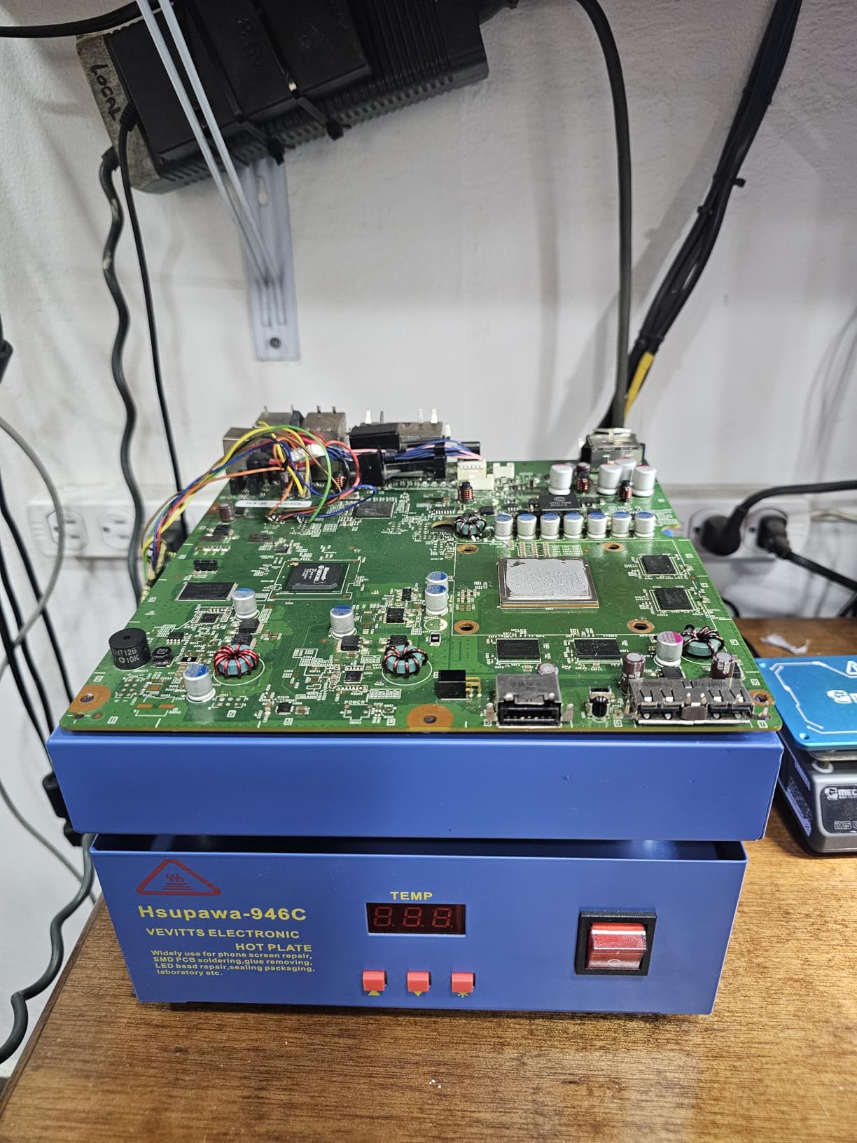 Soldering Hot Plate 200x200mm 850W LED Electric Preheat Rework Station | Soiiw LED Microcomputer Electric Welder Hot Plate Rework Heater for PCB Rework Phone Screen Repair Welding Lab Heating customer photo 1