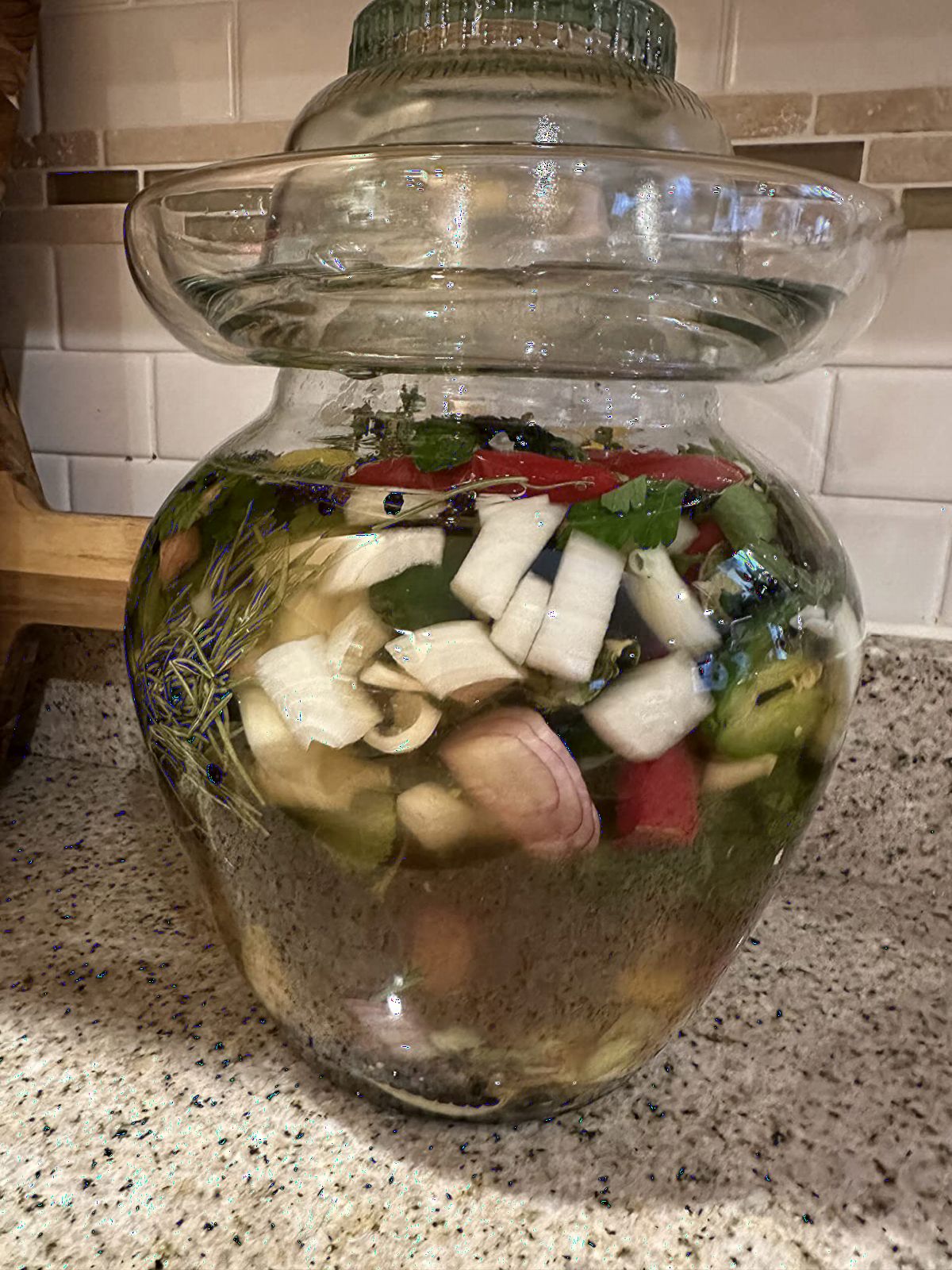Sichuan Pickling Jar, 4.5 L Glass Fermentation Crock, Airlock customer photo 2