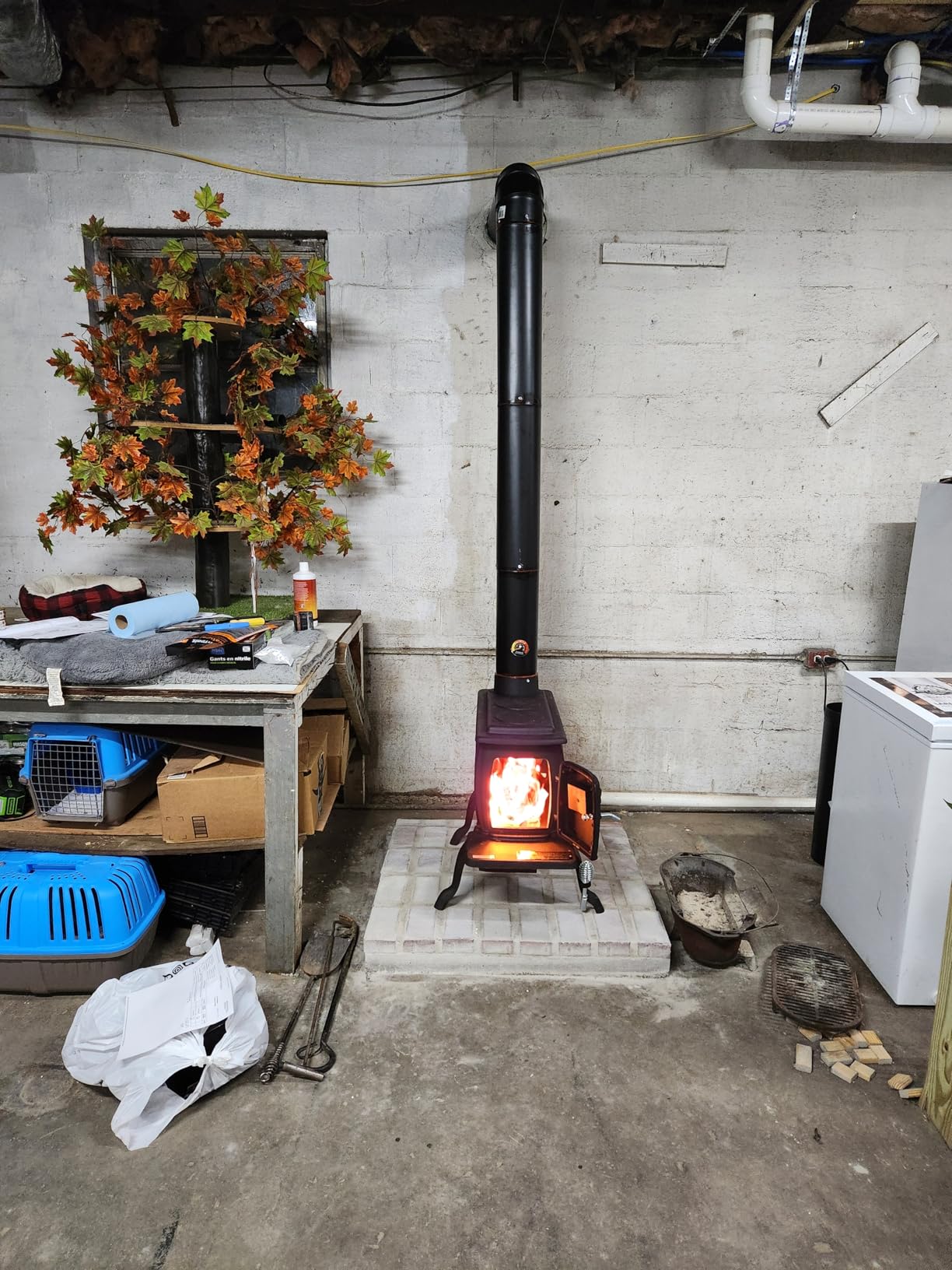 US Stove Company Cast Iron Wood Stove with Cool Touch Safety Handle, Heats up to 54,000 BTUs, Heats Up To 900 sq ft, Fits 19 in Logs customer photo 1