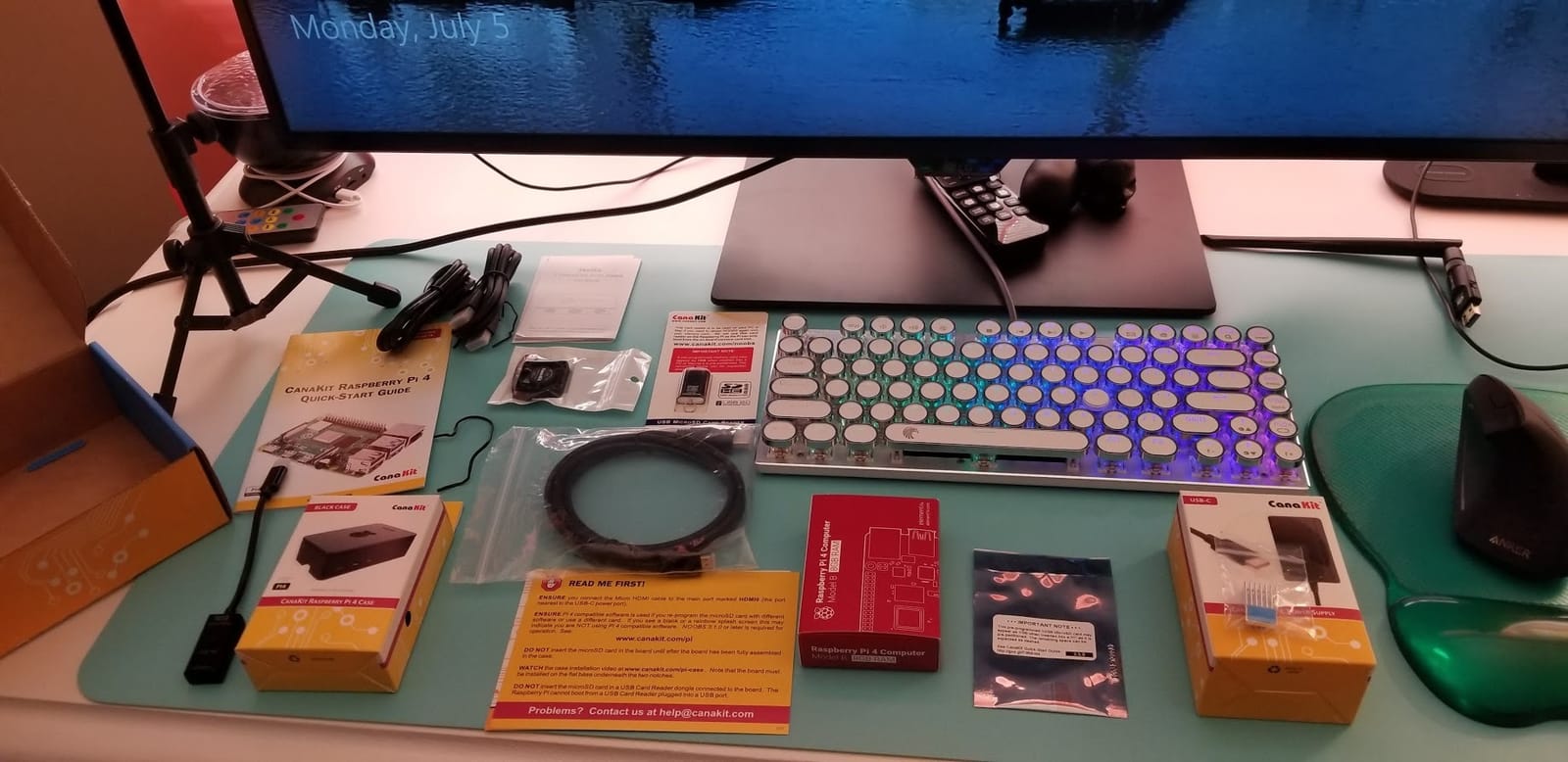 CanaKit Raspberry Pi 4 8GB Starter Kit - 8GB RAM customer photo 2