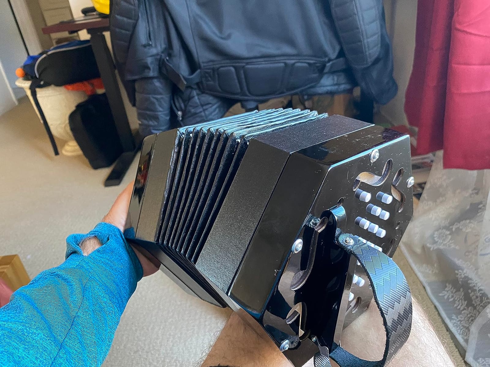 Trinity College AP-1130A Anglo-Style Concertina, 30-Button, Black | Traditional Folk Instrument, 1.5 Octave Range, Bellows, Carrying Bag customer photo 2