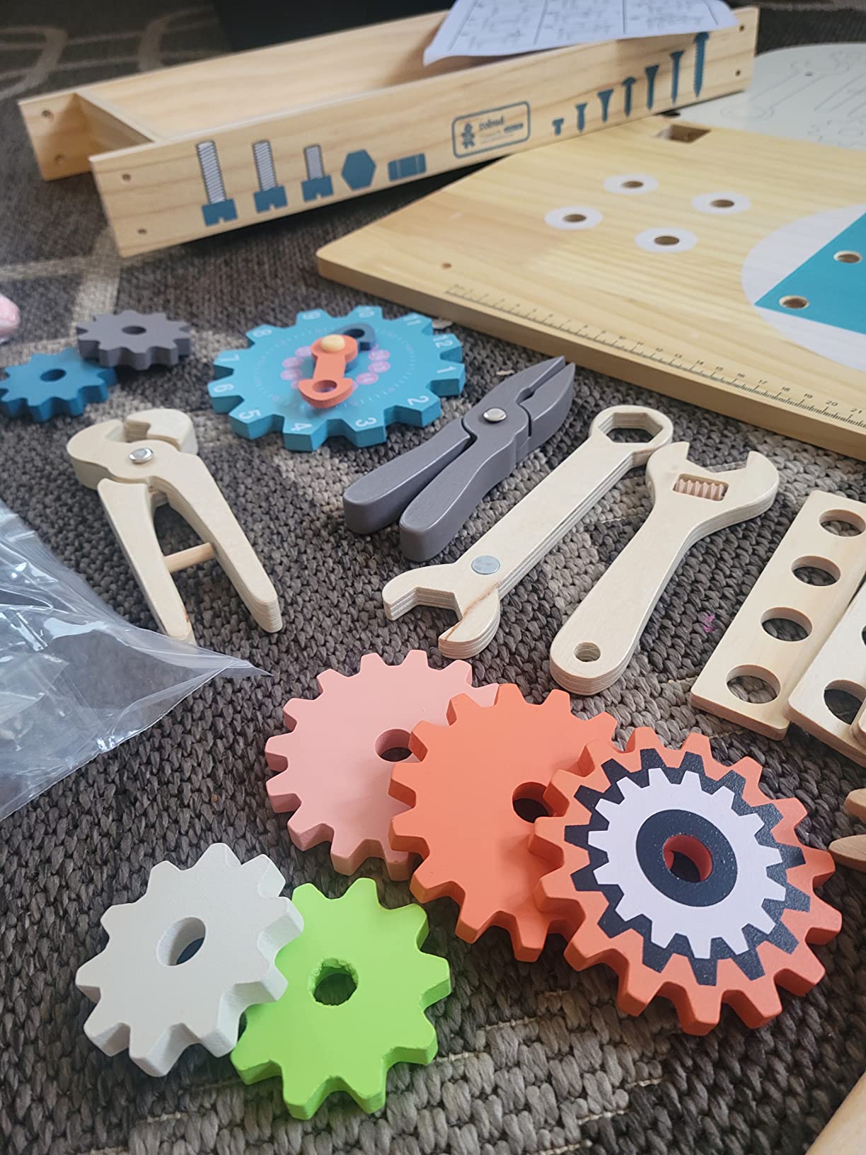 ROBUD Wooden Play Tool Workbench Set for Kids, Construction Toy Bench customer photo 1